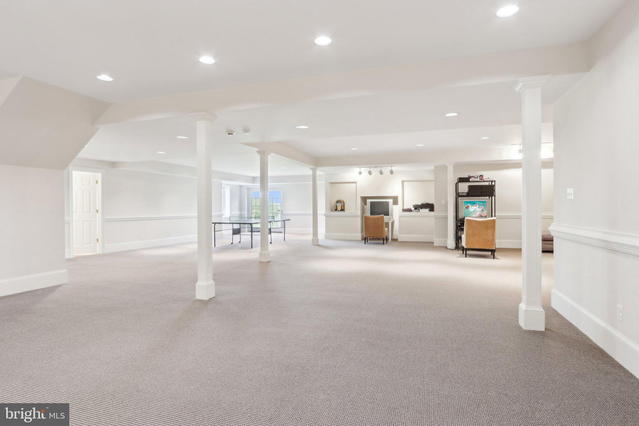 SPRING MEADOW FARM - Residential