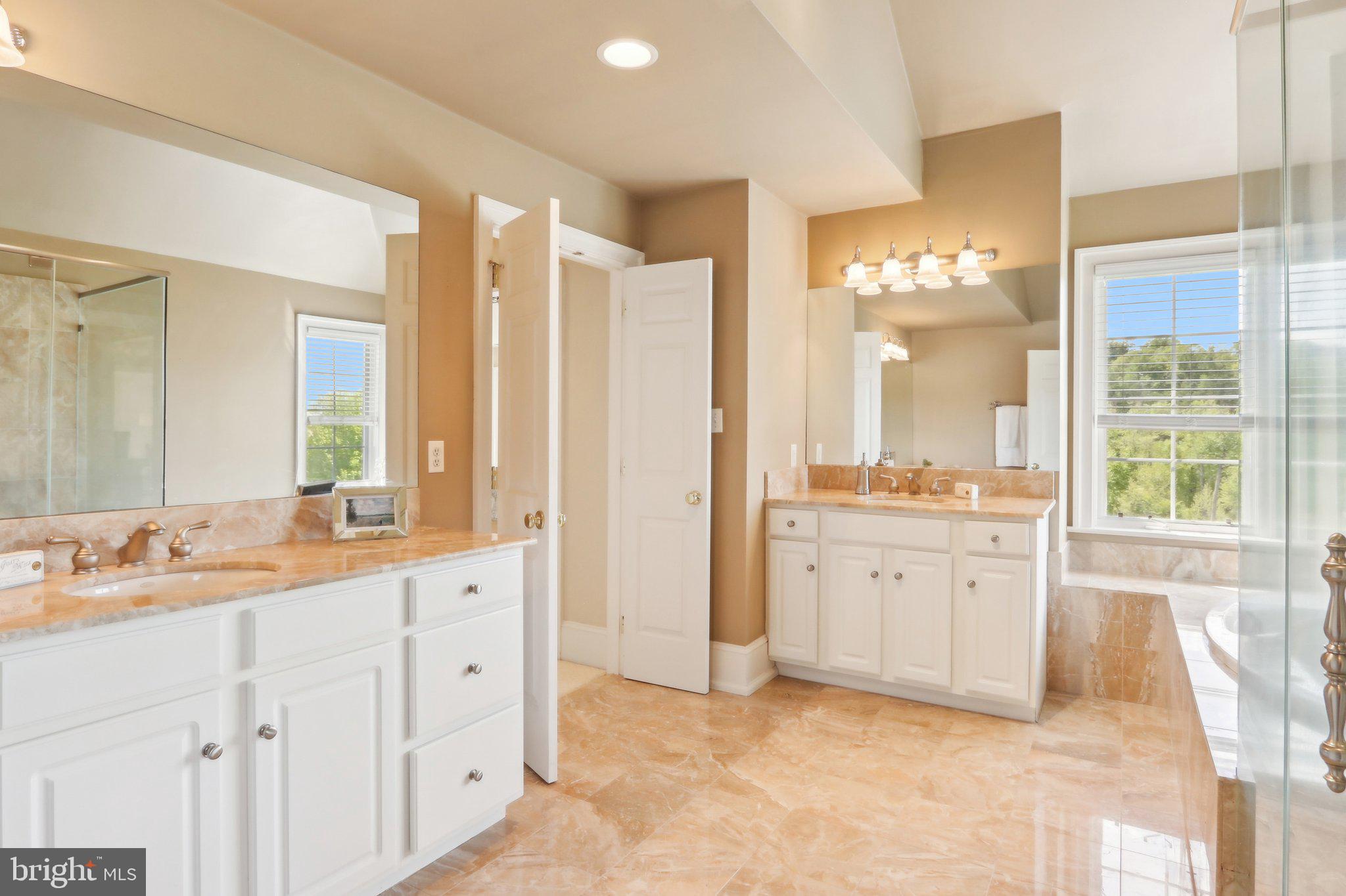 SPRING MEADOW FARM - Residential