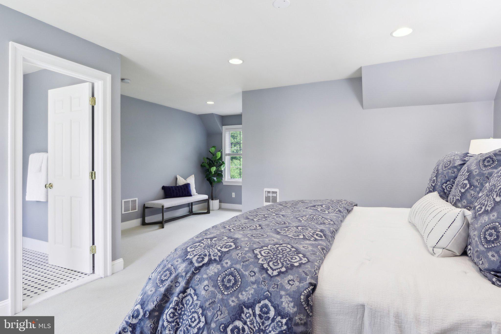 SPRING MEADOW FARM - Residential