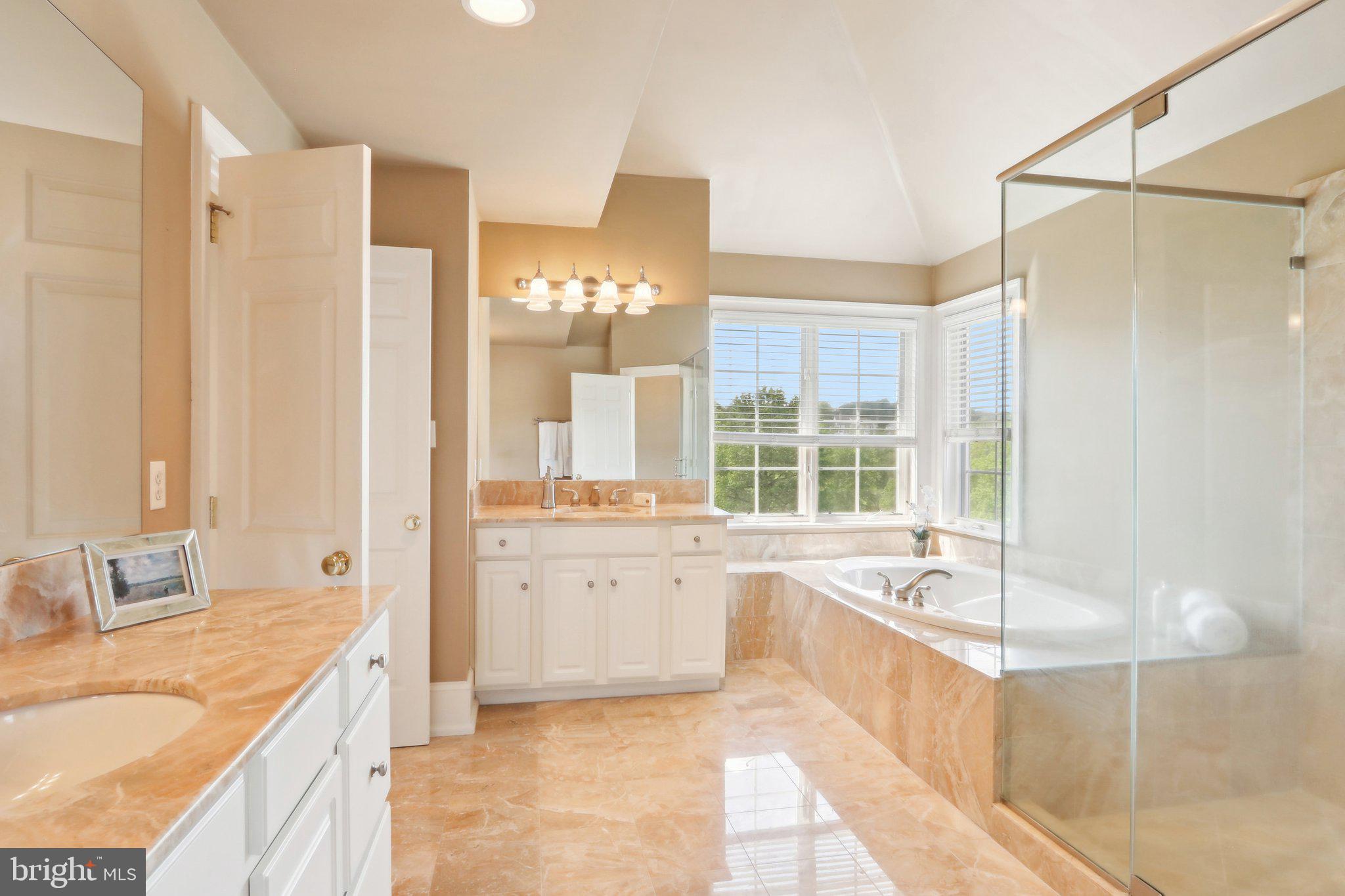 SPRING MEADOW FARM - Residential