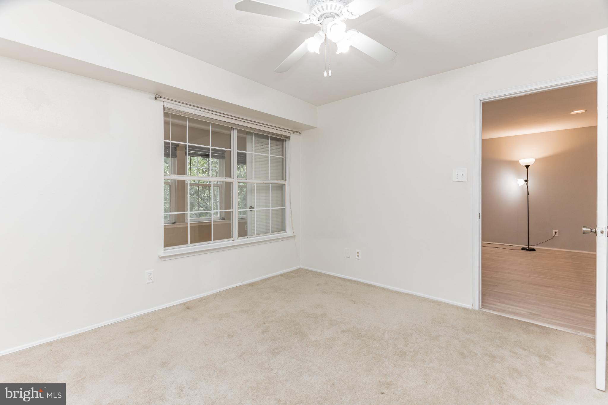 POINTE AT PARK CENTER - Residential Lease