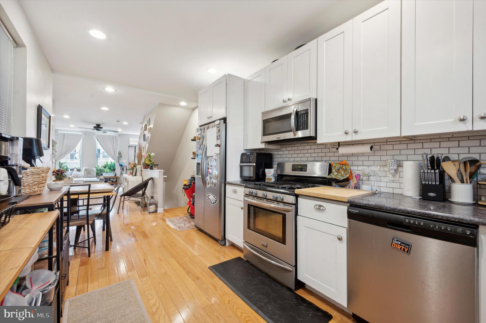 POINT BREEZE - Residential