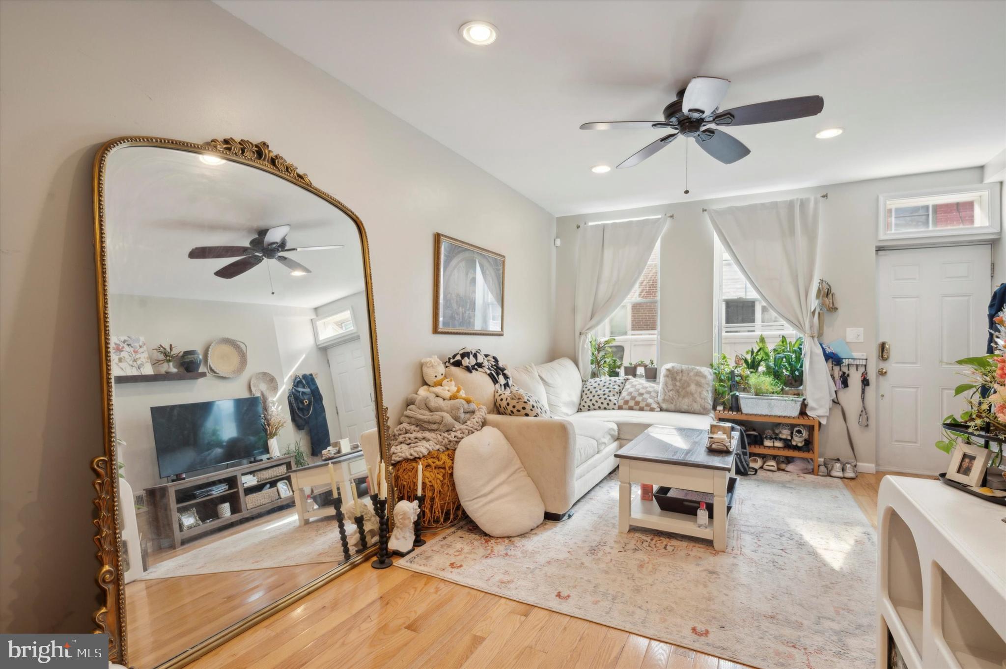 POINT BREEZE - Residential