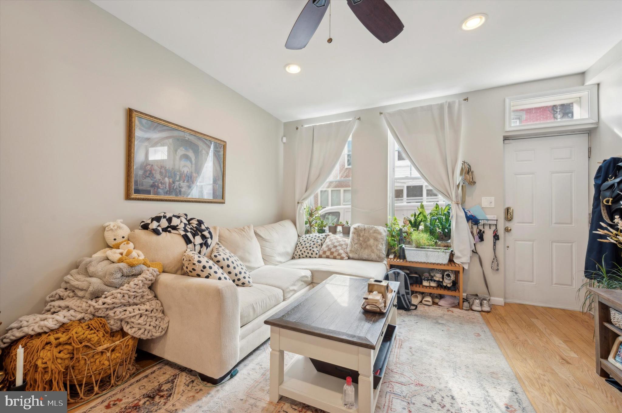 POINT BREEZE - Residential