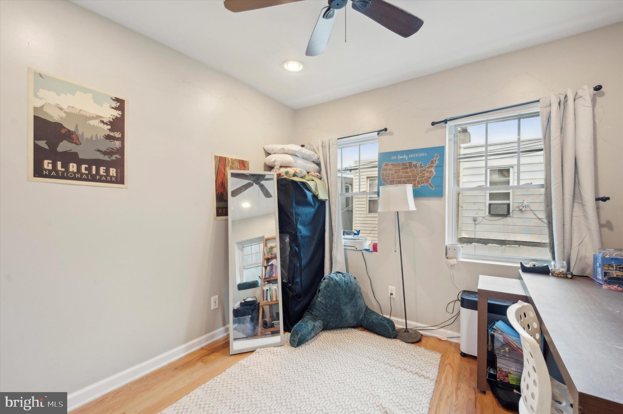 POINT BREEZE - Residential