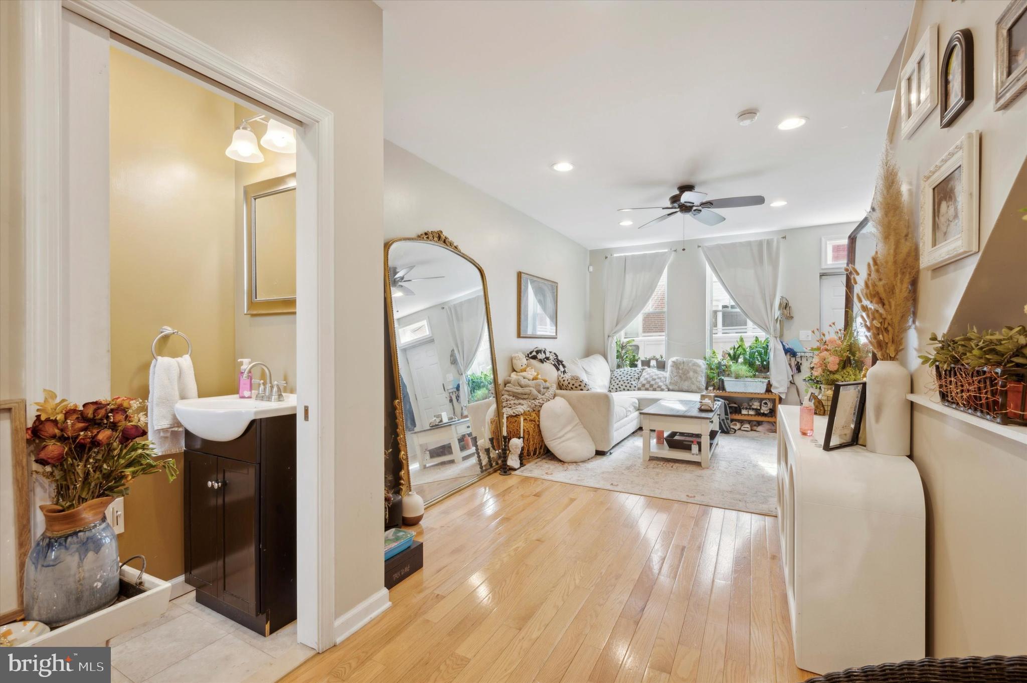 POINT BREEZE - Residential