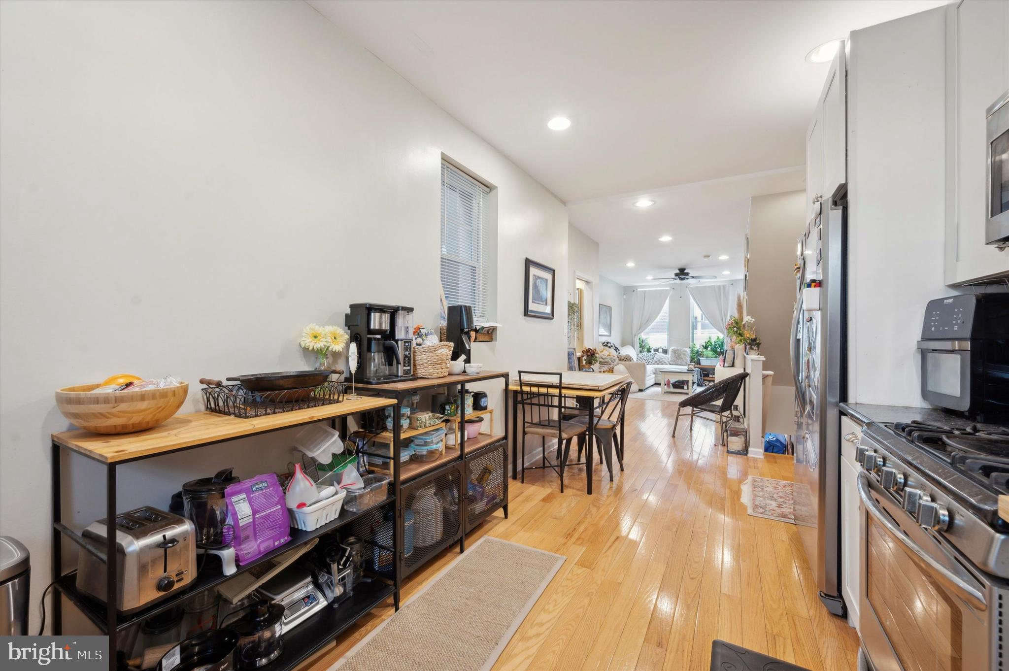 POINT BREEZE - Residential