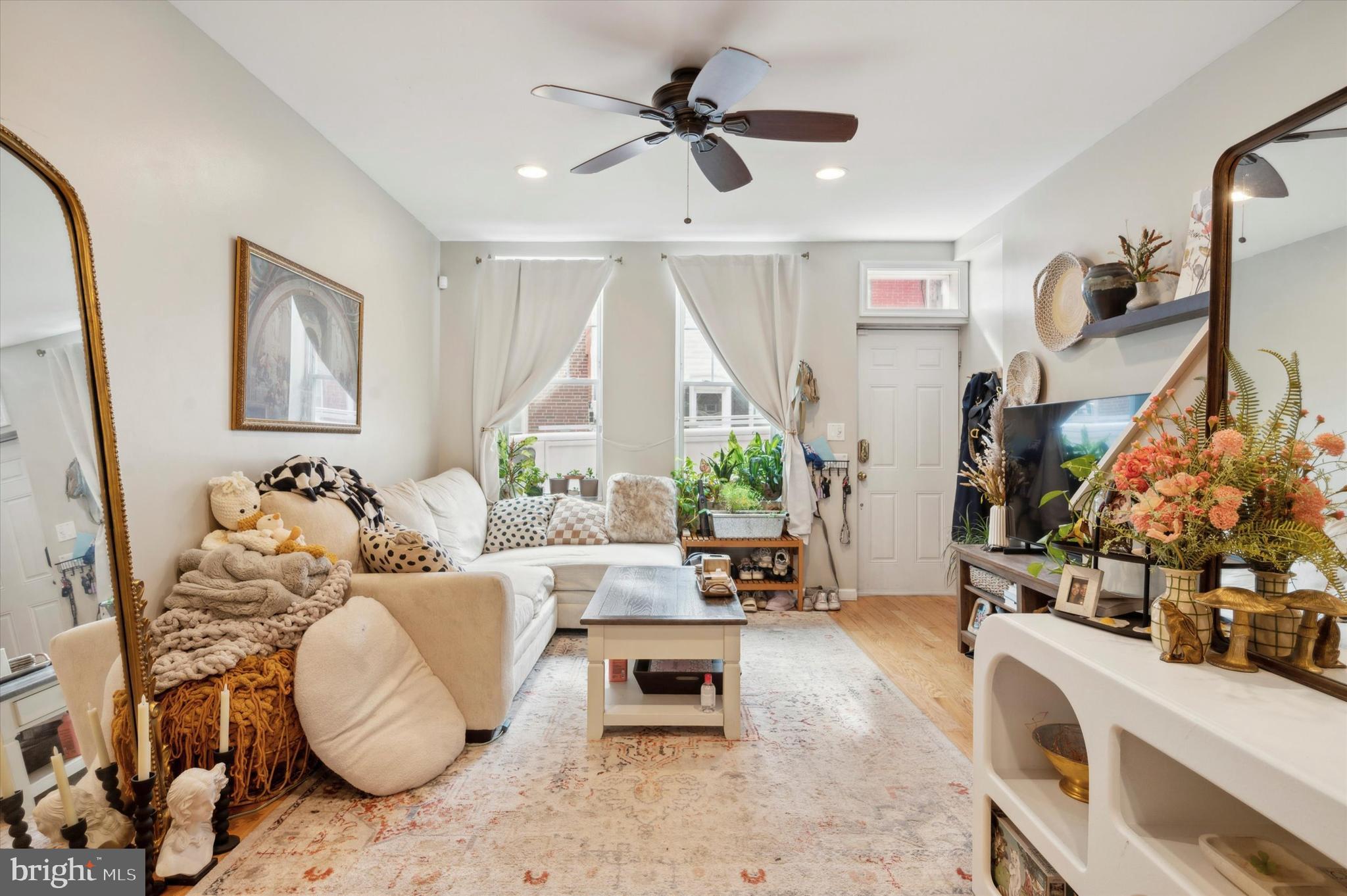 POINT BREEZE - Residential