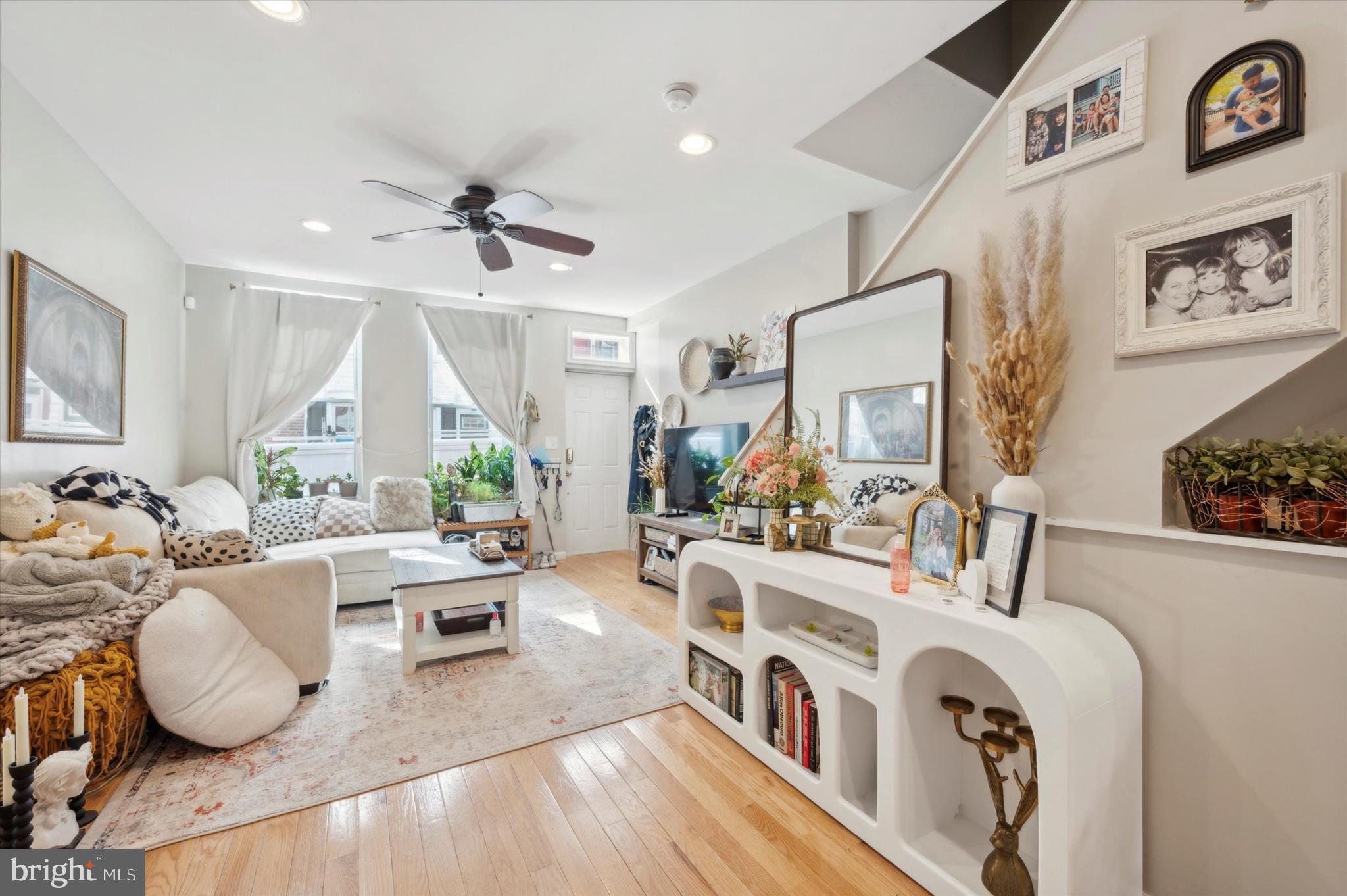 POINT BREEZE - Residential