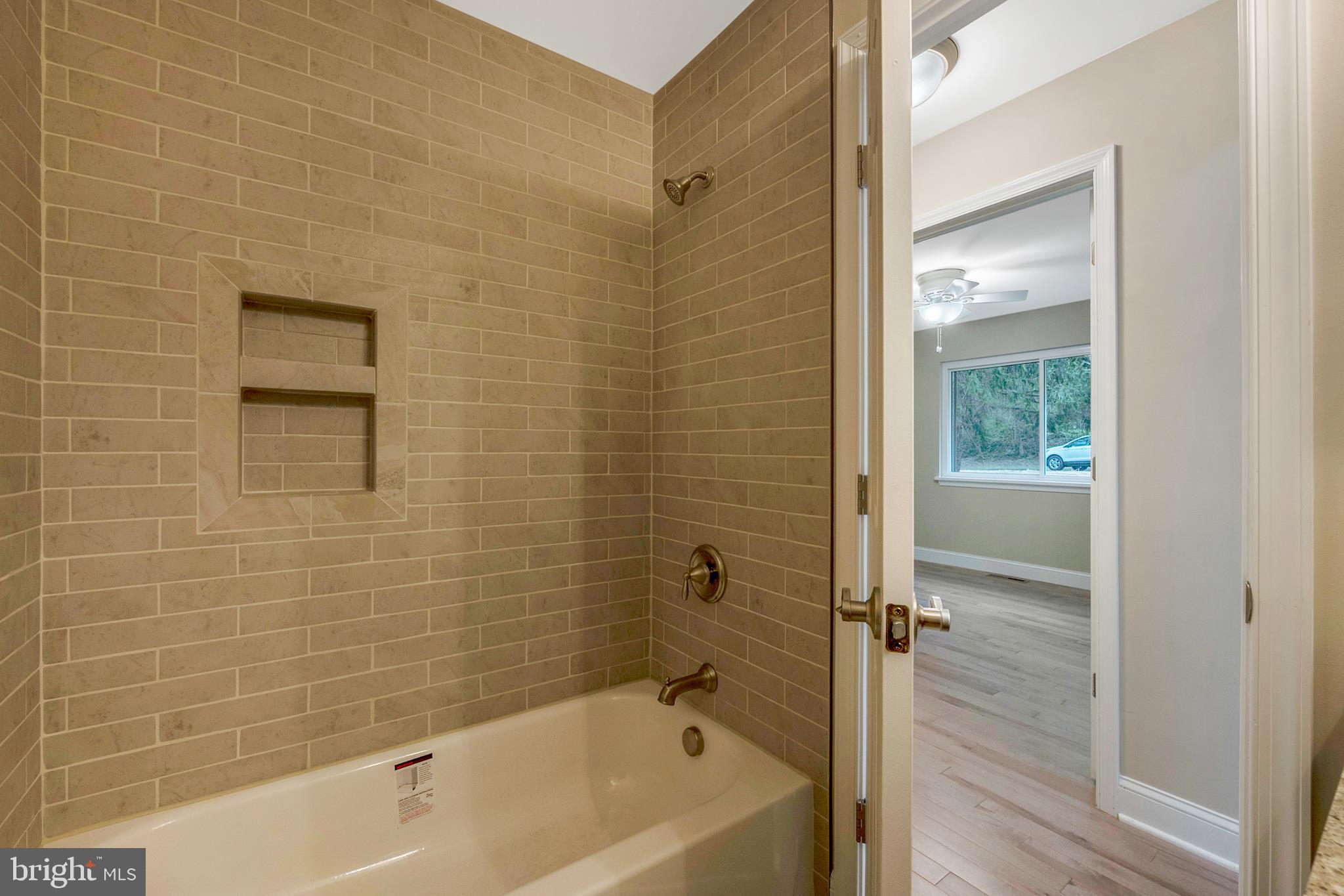 HARDESTY ESTATES - Residential