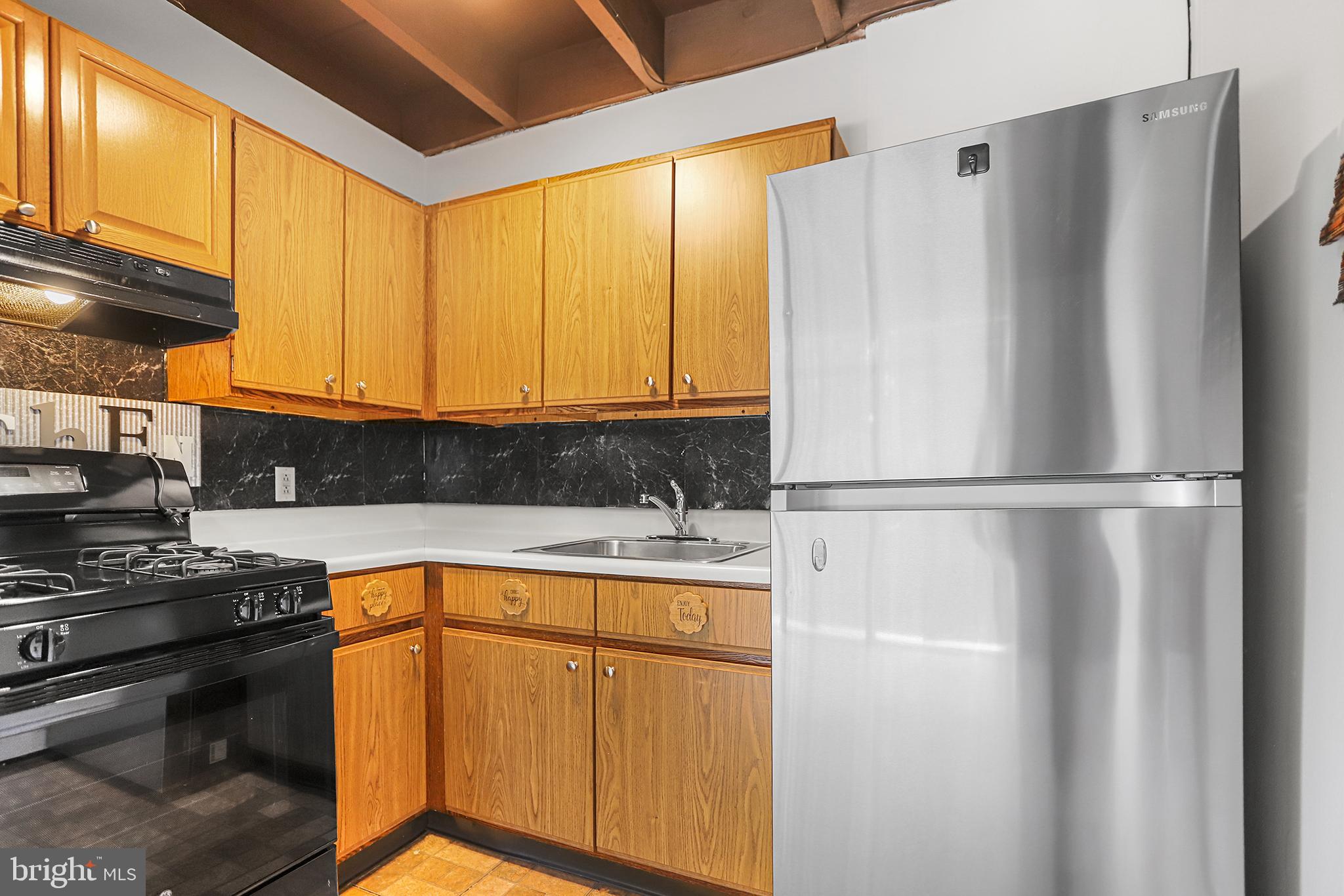 CONTEMPORARY VLG - Residential