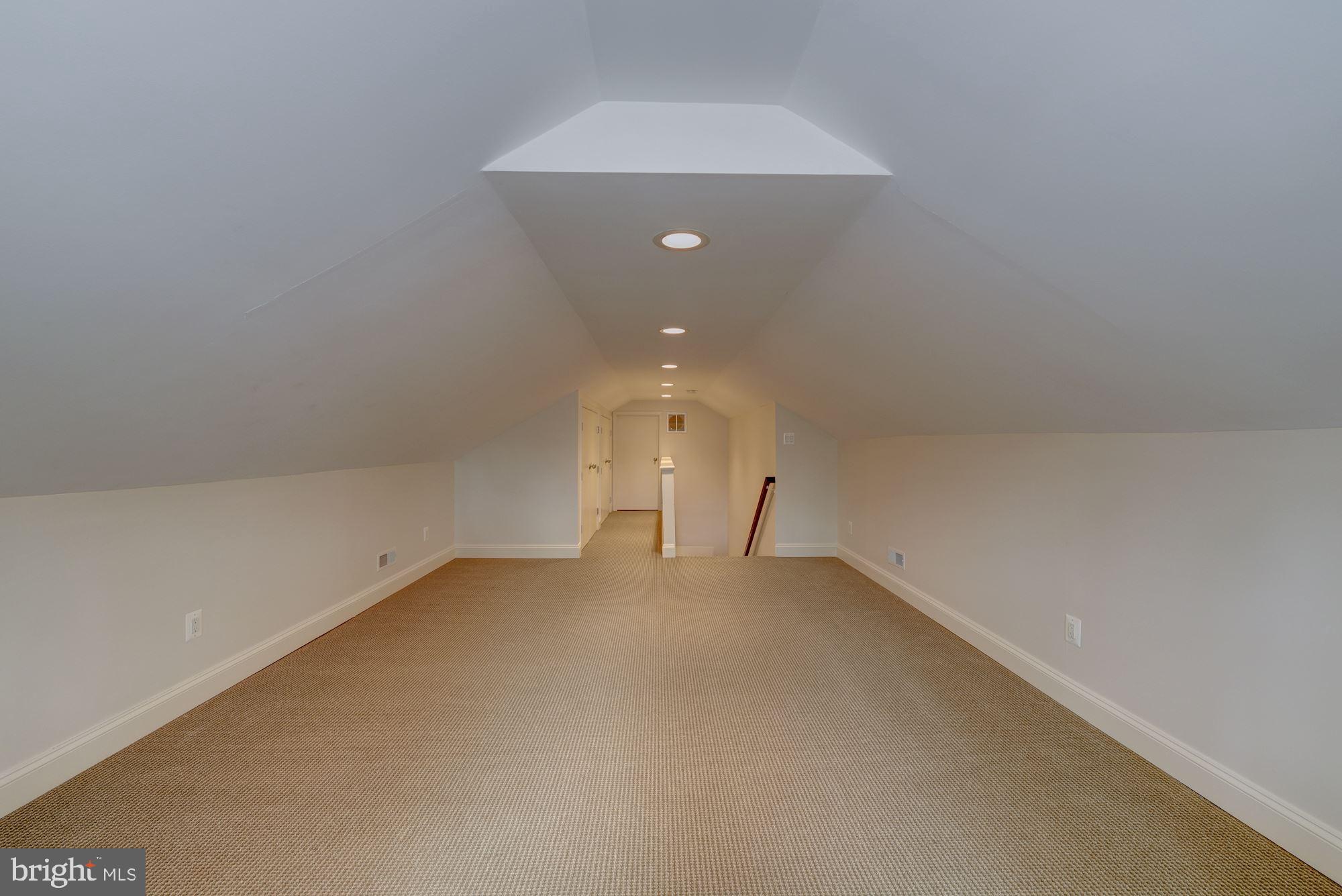 KENWOOD - Residential