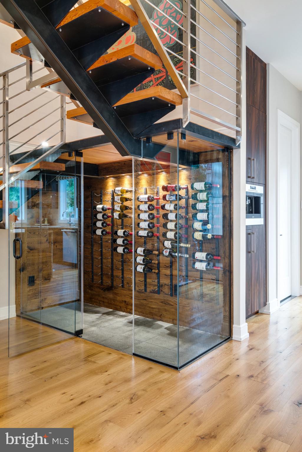 LOGAN SQUARE - Residential