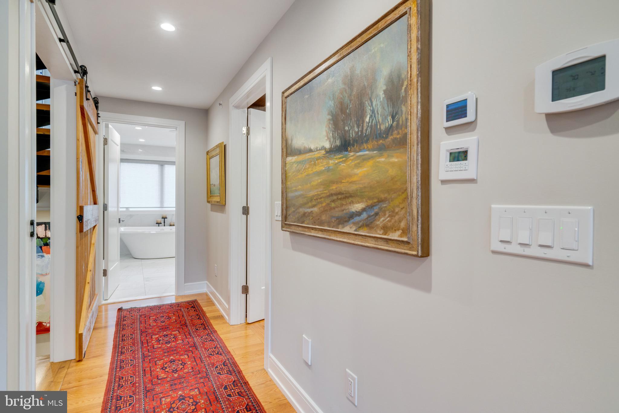 LOGAN SQUARE - Residential