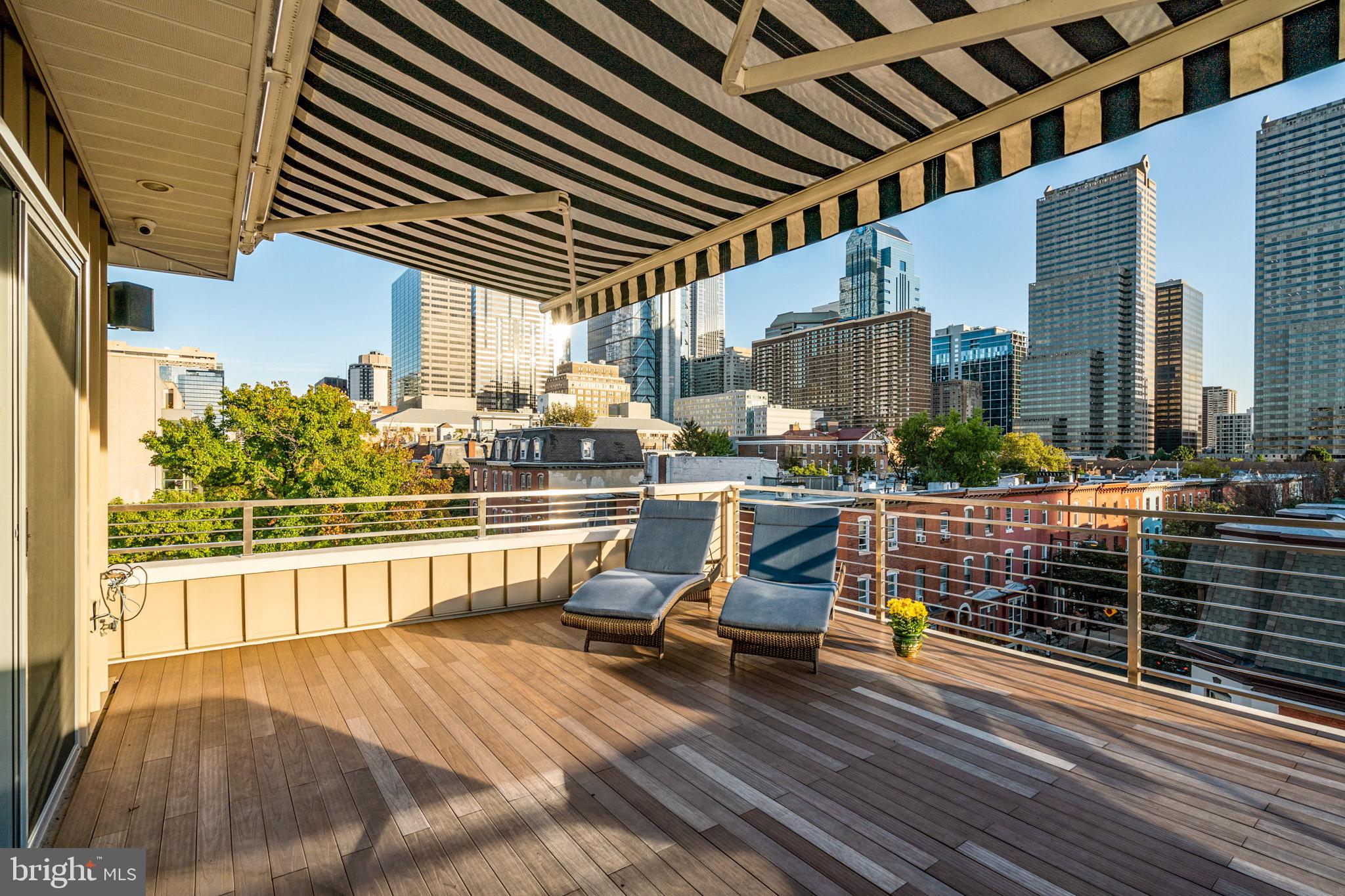 LOGAN SQUARE - Residential