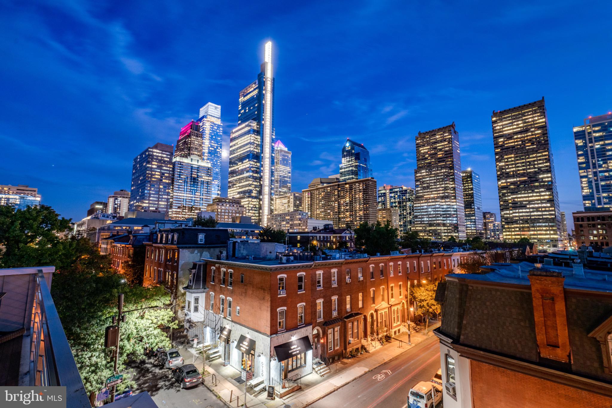 LOGAN SQUARE - Residential