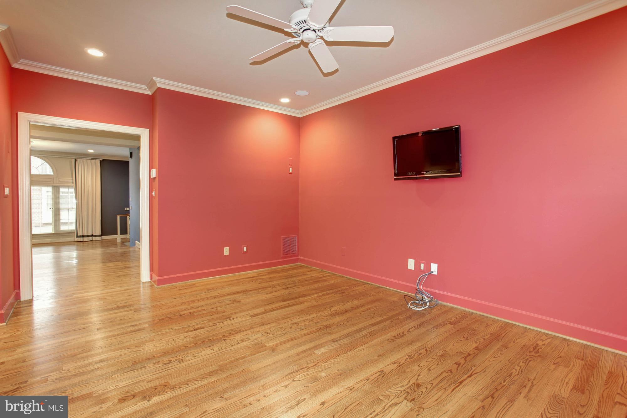 WESTWOOD TOWNS - Residential Lease