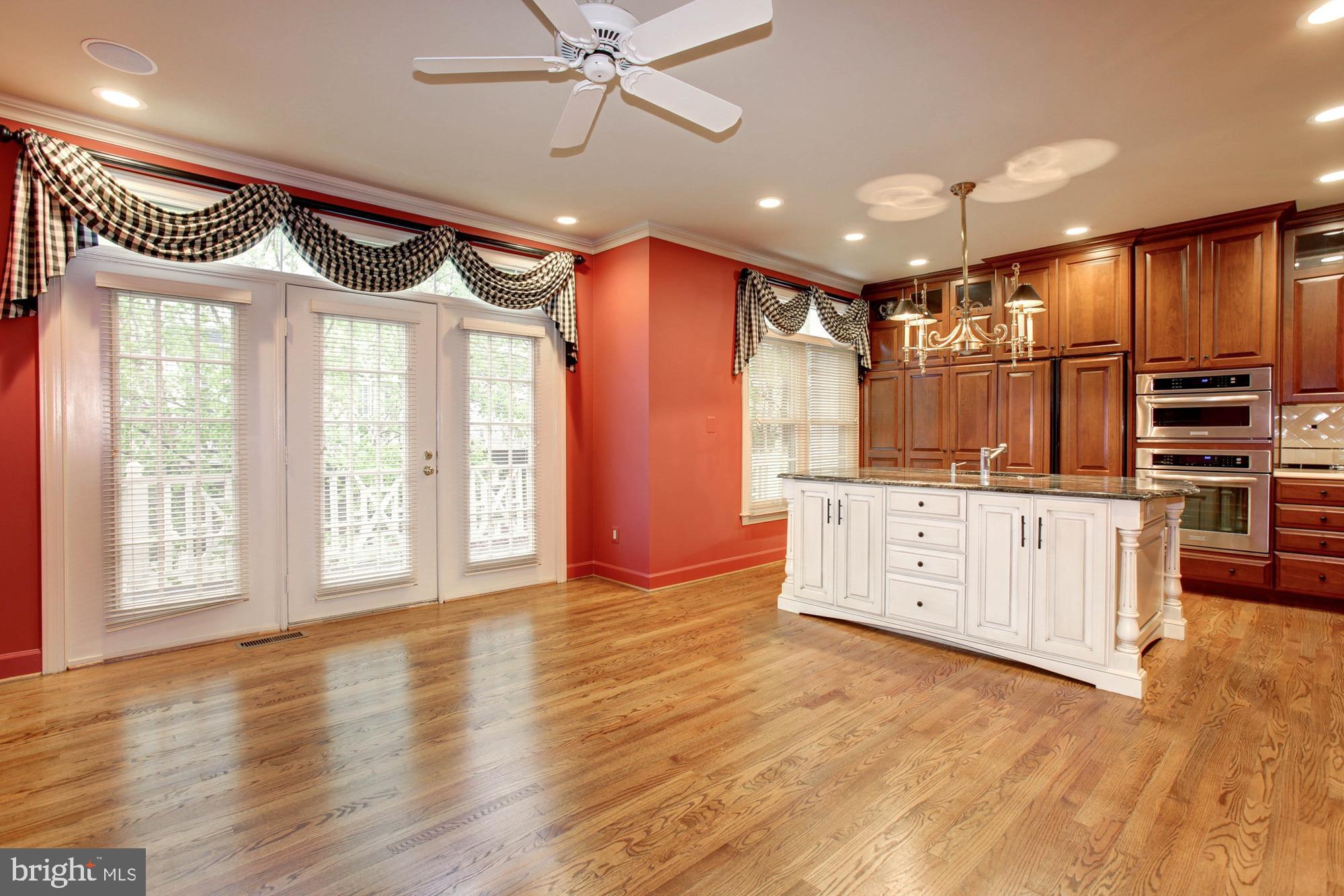 WESTWOOD TOWNS - Residential Lease