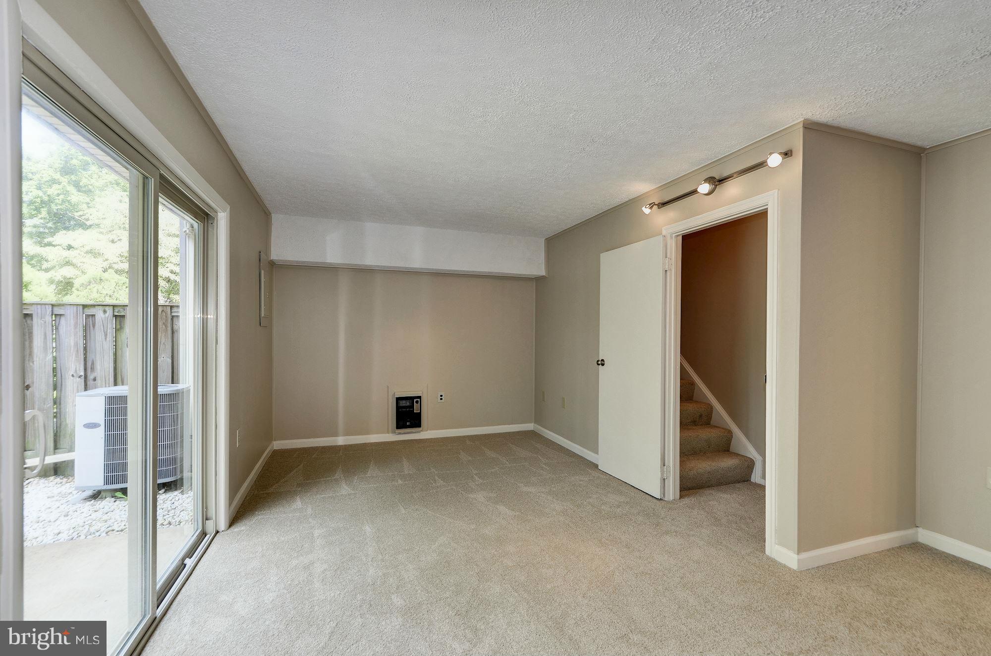 GREENFIELD FARM - Residential