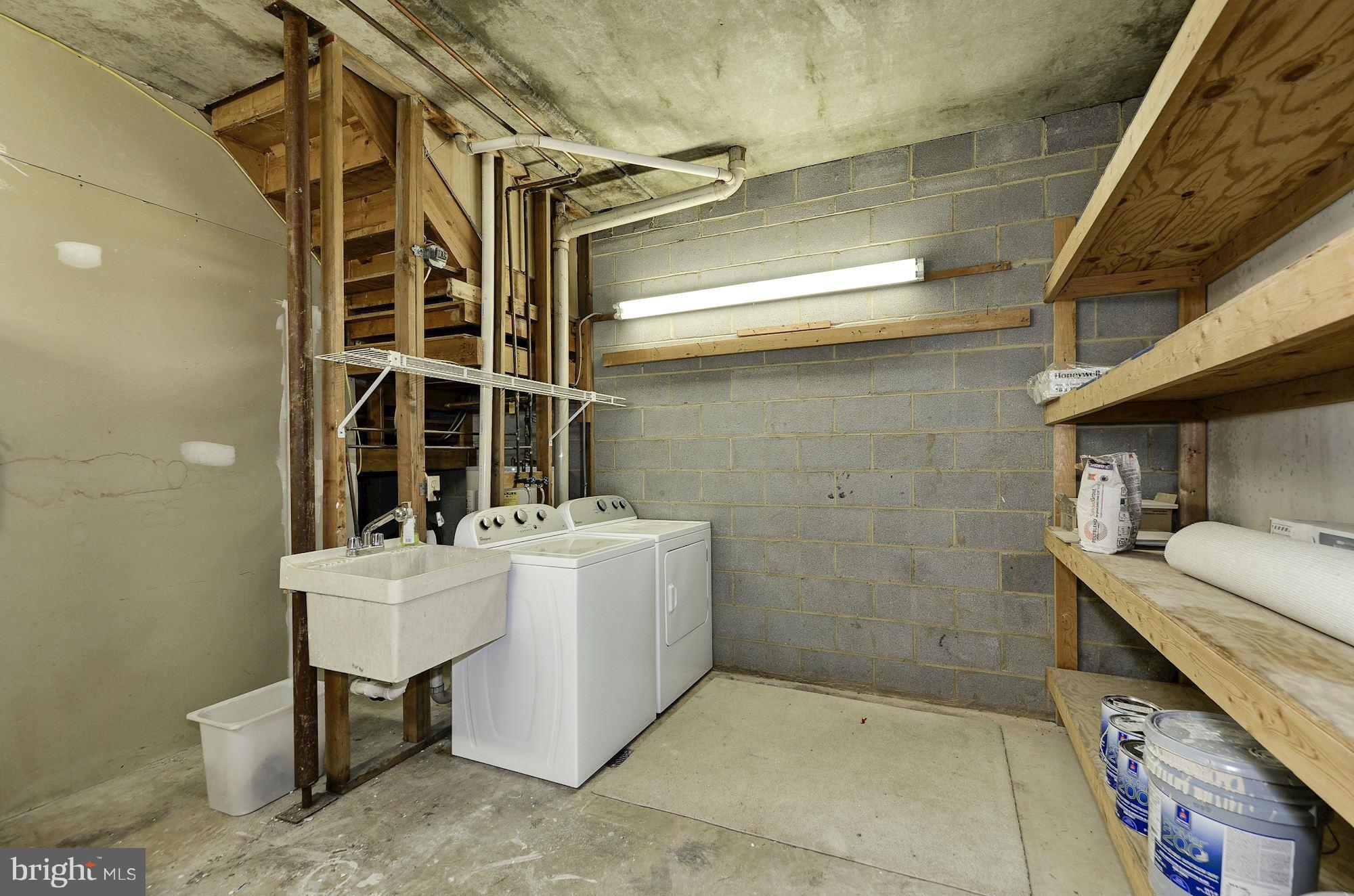 GREENFIELD FARM - Residential