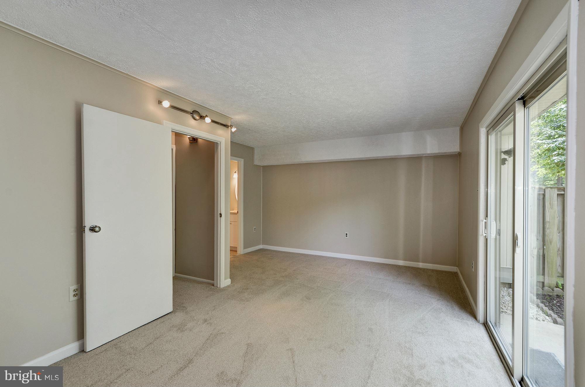 GREENFIELD FARM - Residential