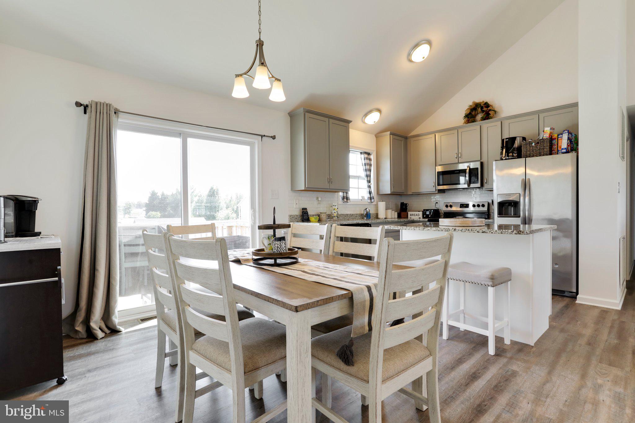 THISTLE LANDING - Residential