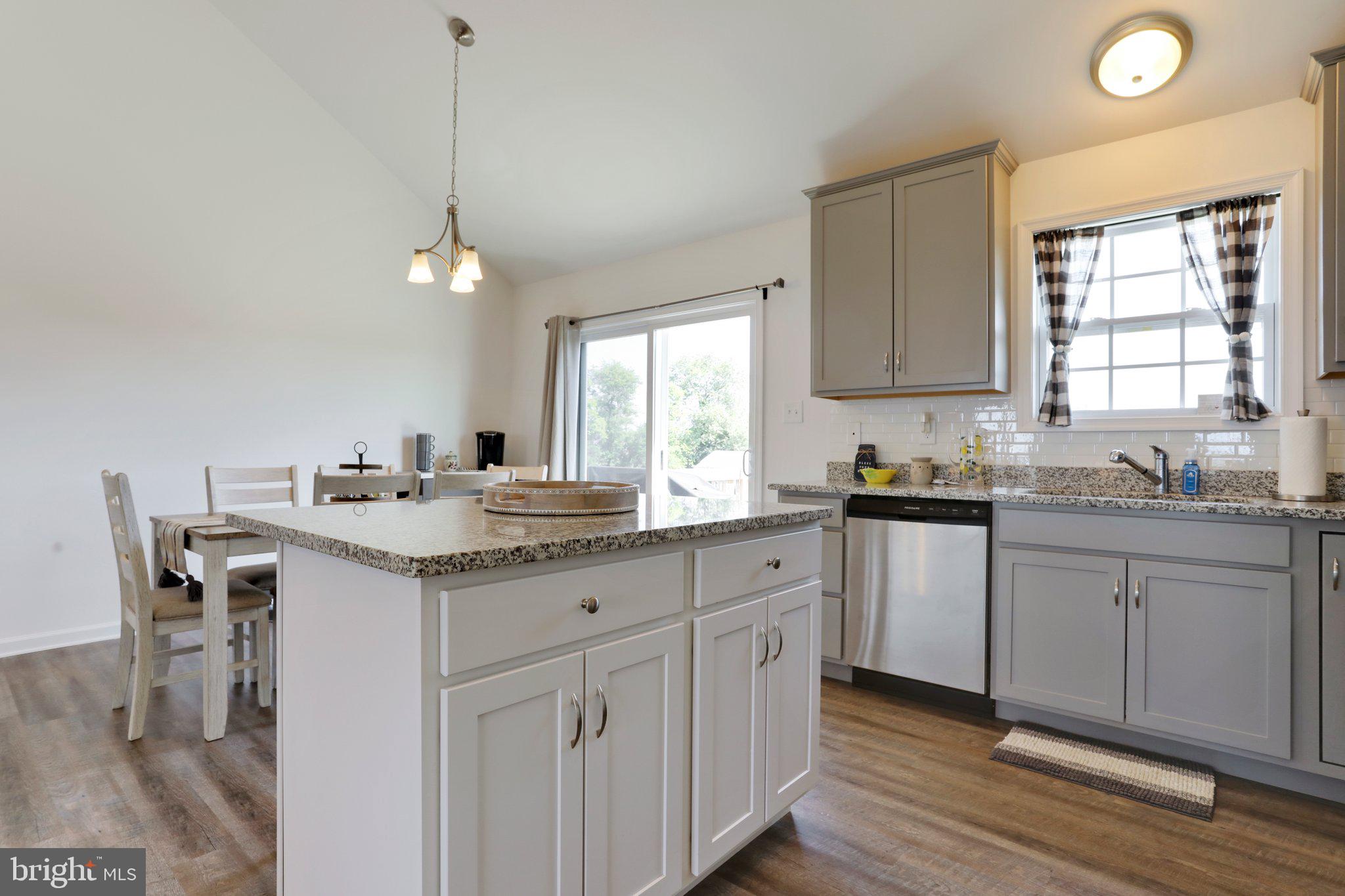 THISTLE LANDING - Residential