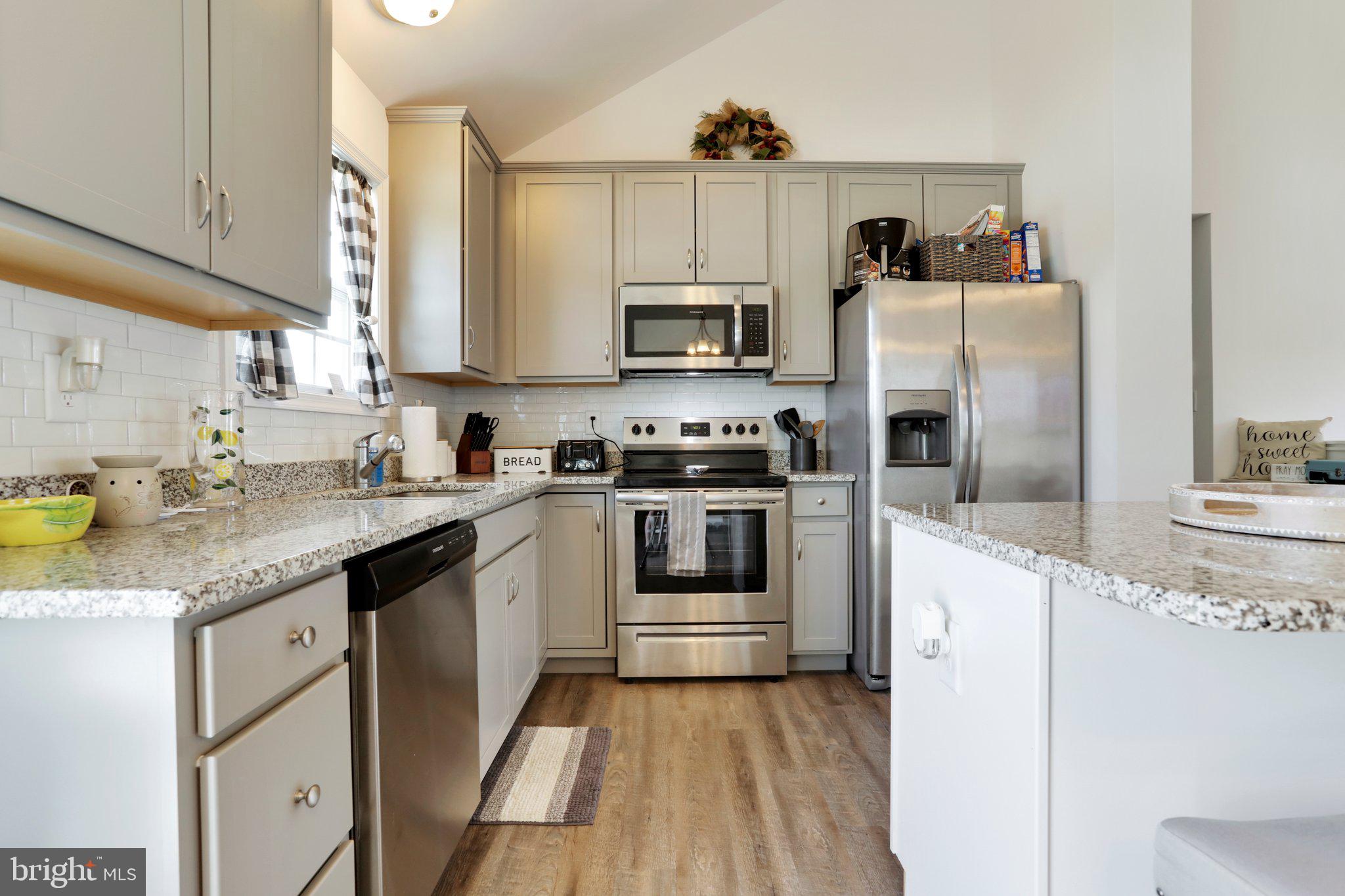 THISTLE LANDING - Residential