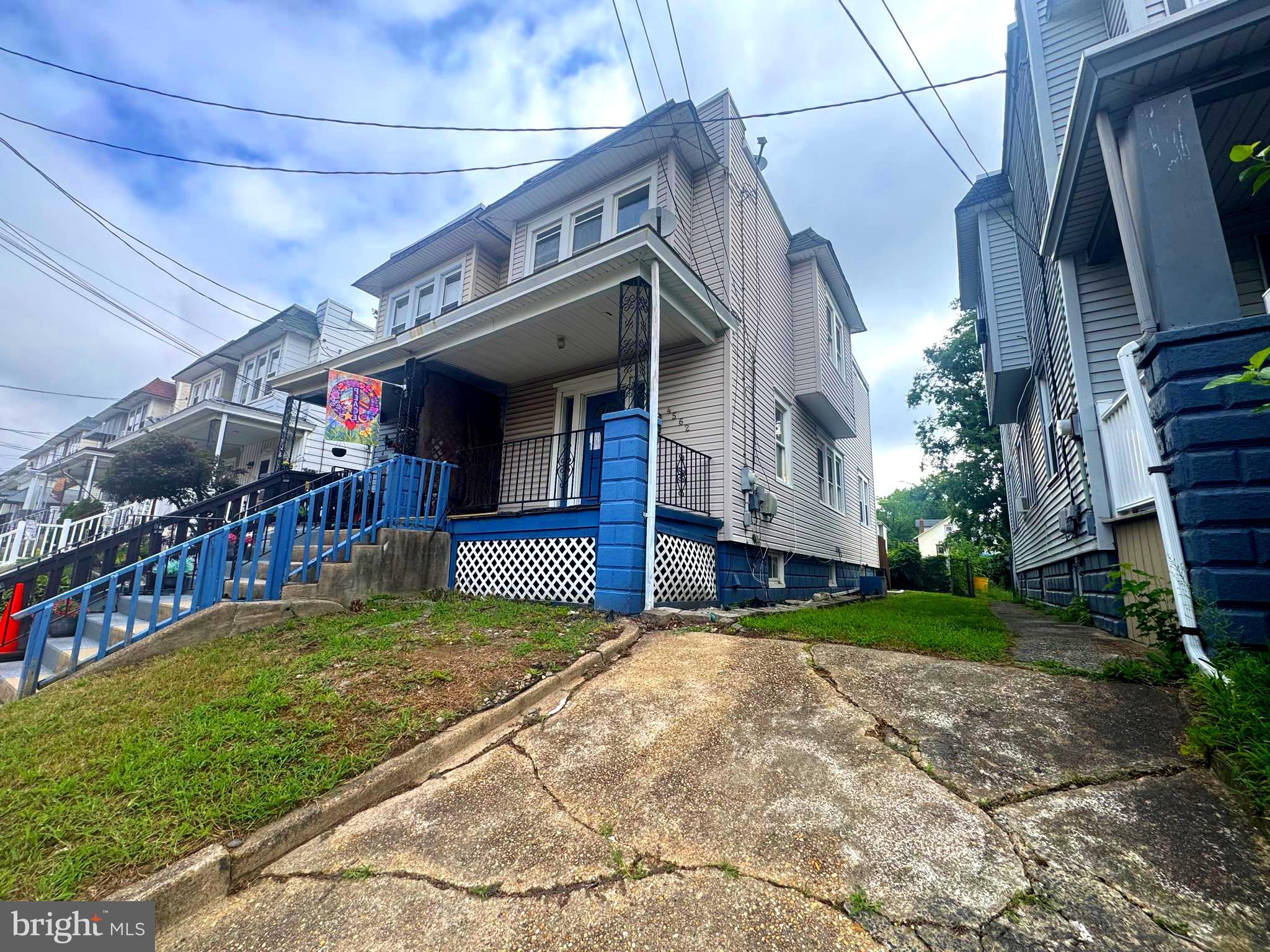 4562 HARDING ROAD