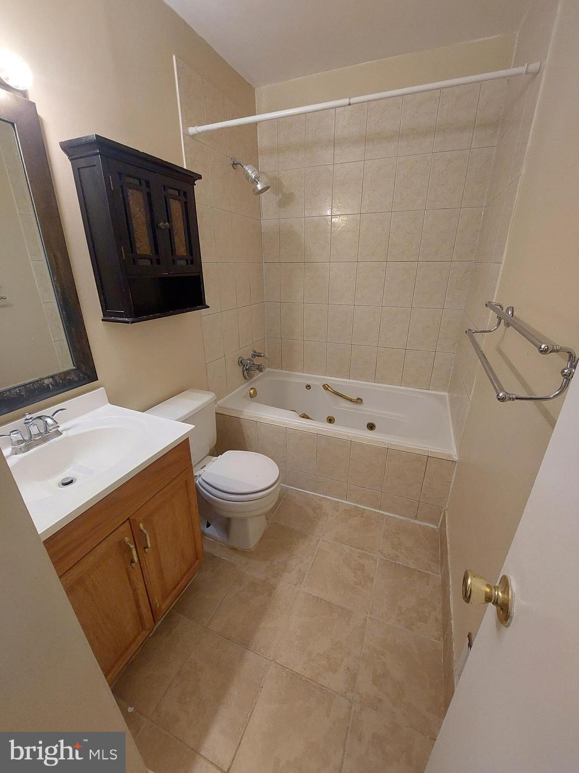 MILLS FARM - Residential Lease