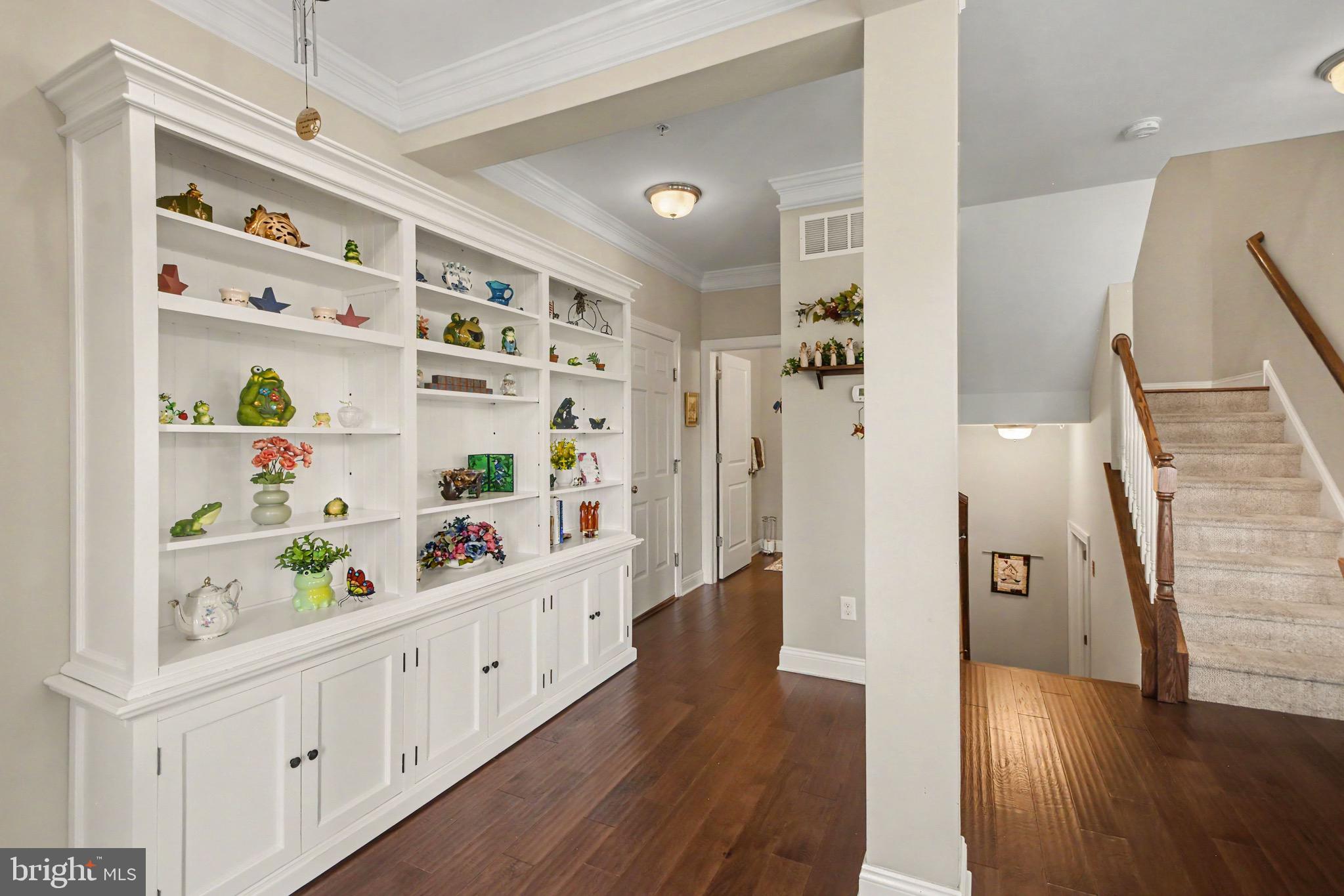 327 W BOULDER DRIVE