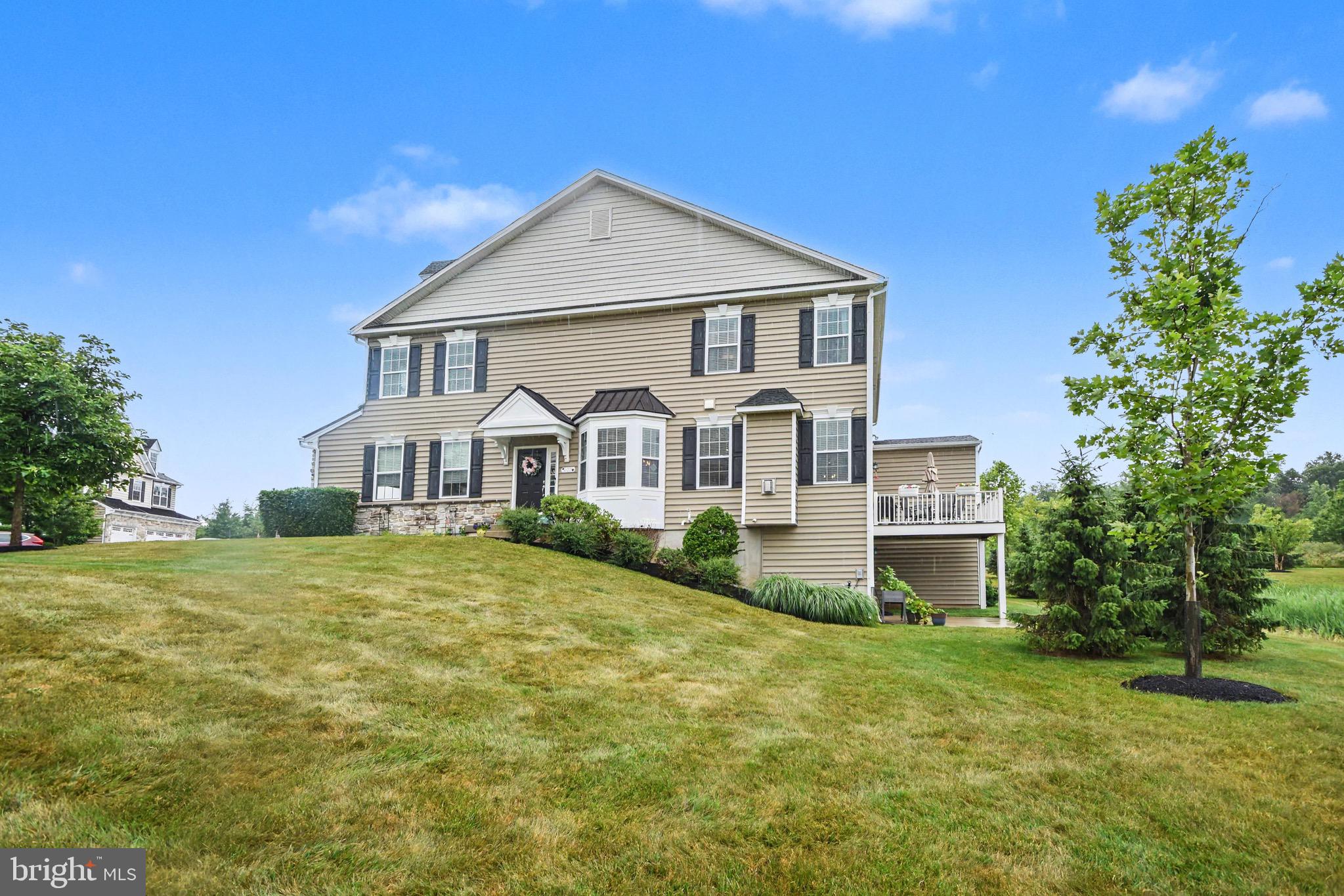 327 W BOULDER DRIVE