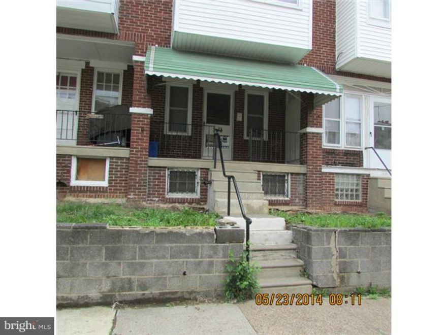 3 bedroom Air lite home offers open front porch. Located on the 1st floor is living room, dining room and an updated kitchen. 2nd floor has 3 bedrooms and a full hall bath. Small rear yard and 1 car garage. Property is clean and move-in ready.  Call for more details.