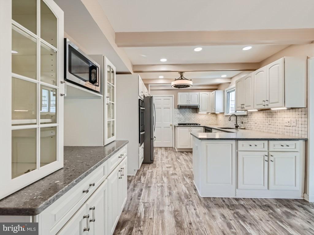 THE HIGHLANDS - Residential