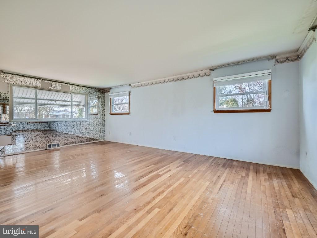 THE HIGHLANDS - Residential