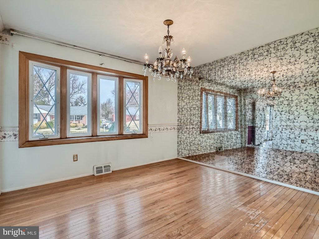 THE HIGHLANDS - Residential