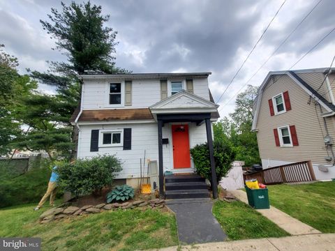 Photo of 150 E Hummelstown Street, Elizabethtown, PA 17022 (MLS # PALA2042784)