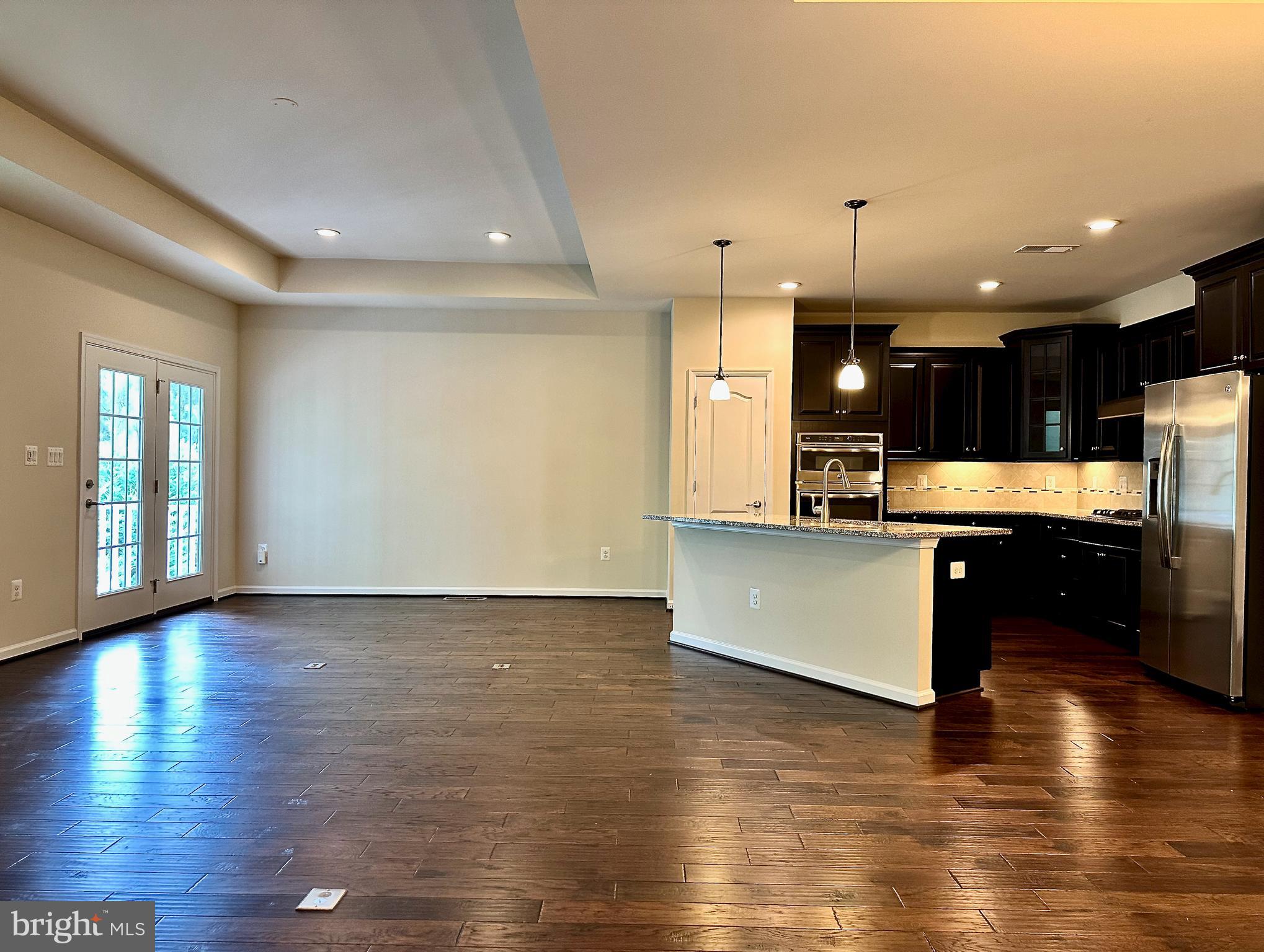 VIRGINIA HERITAGE AT LEE'S PARK - Residential