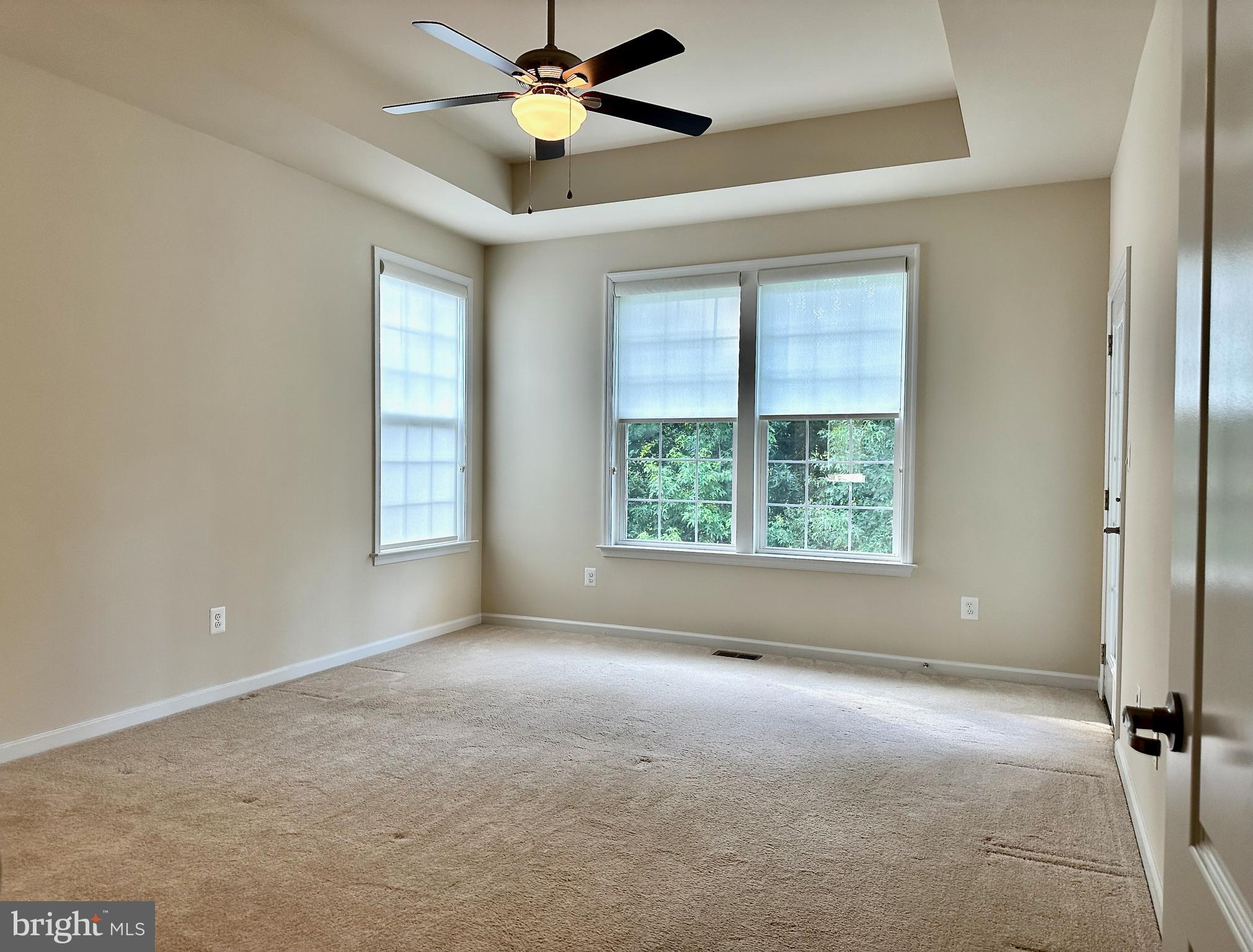 VIRGINIA HERITAGE AT LEE'S PARK - Residential