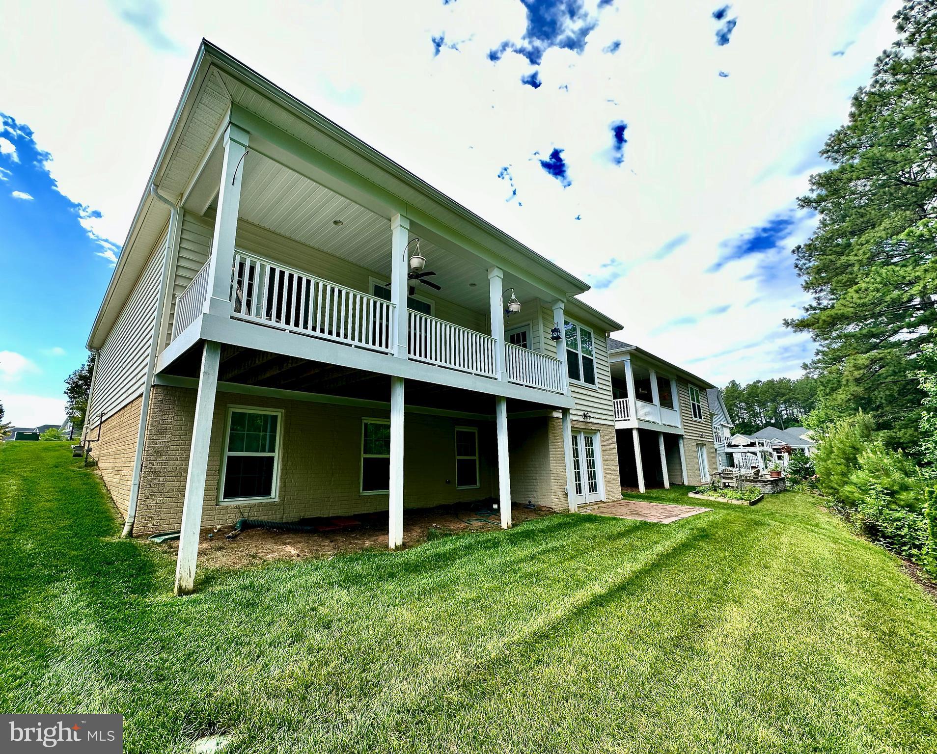 VIRGINIA HERITAGE AT LEE'S PARK - Residential