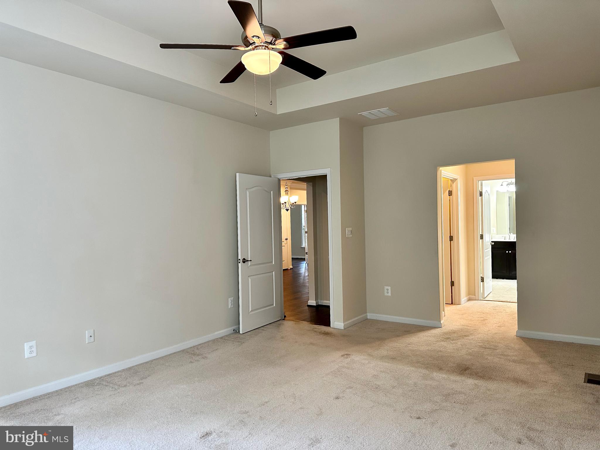 VIRGINIA HERITAGE AT LEE'S PARK - Residential