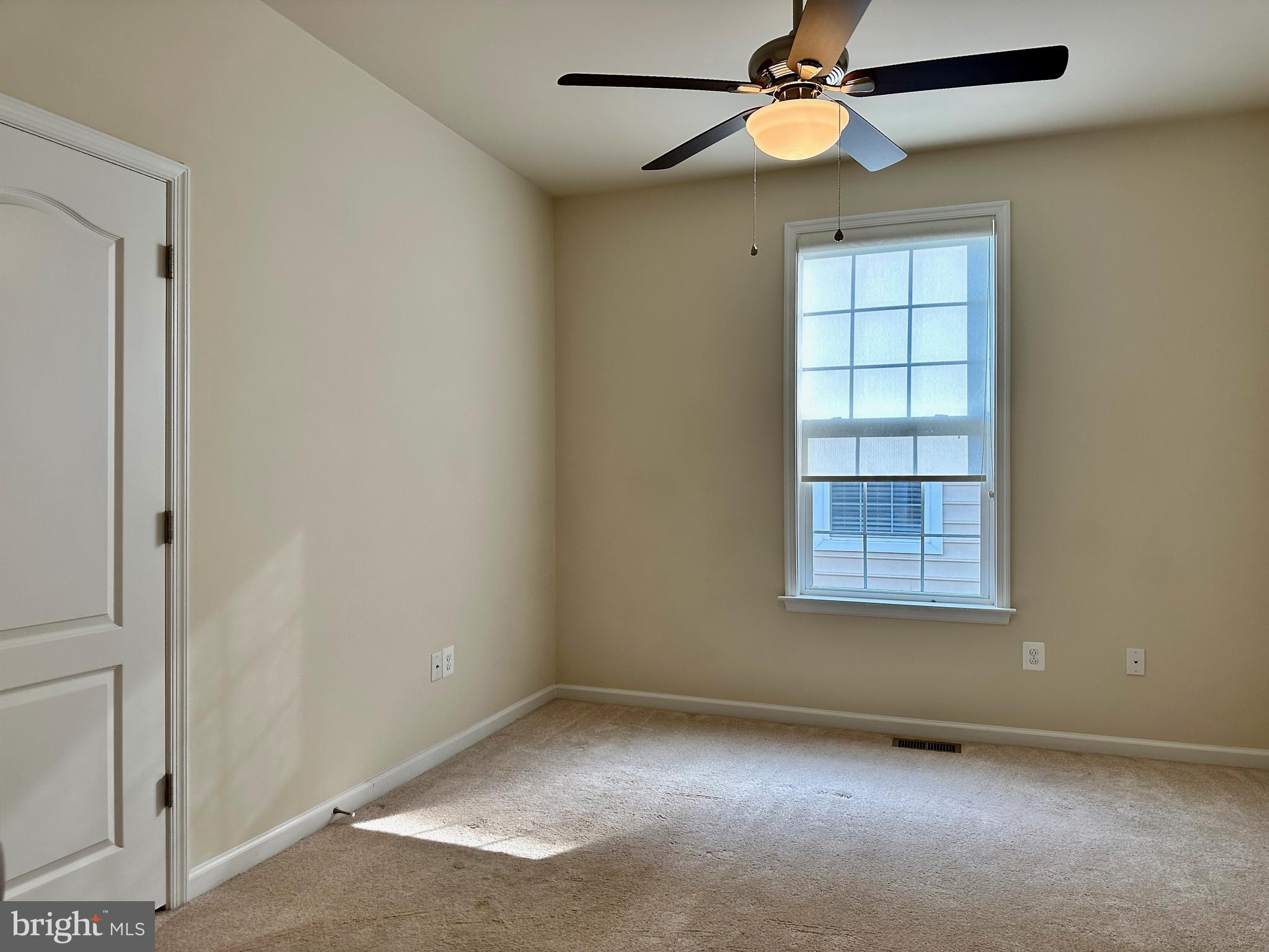 VIRGINIA HERITAGE AT LEE'S PARK - Residential