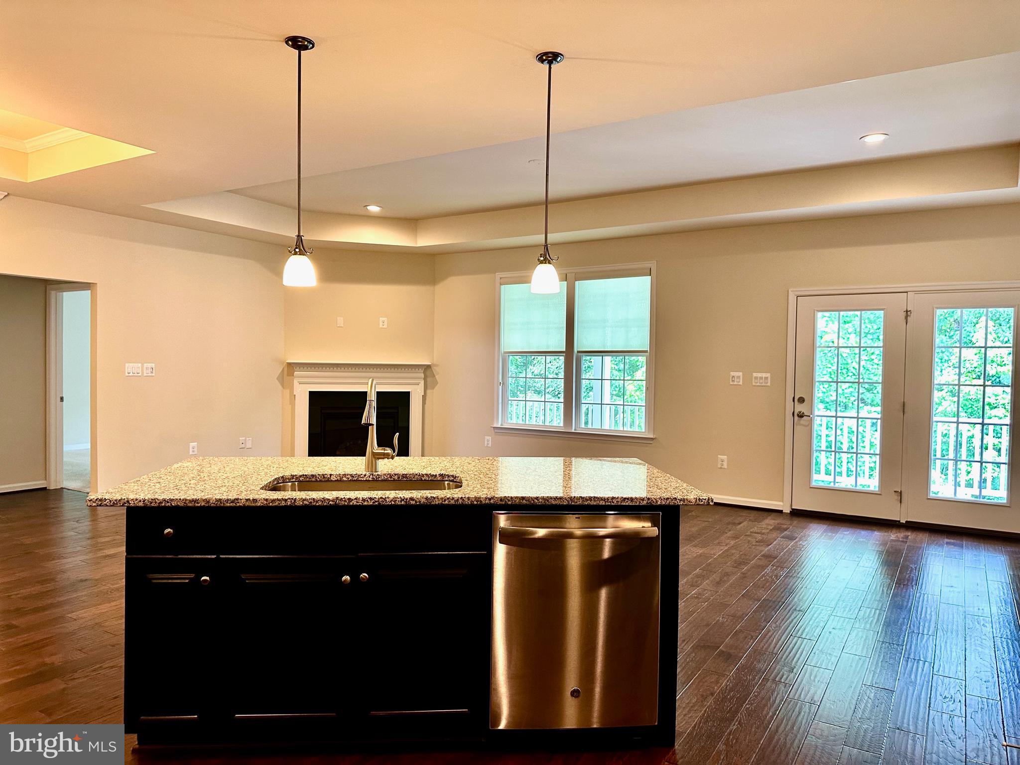 VIRGINIA HERITAGE AT LEE'S PARK - Residential