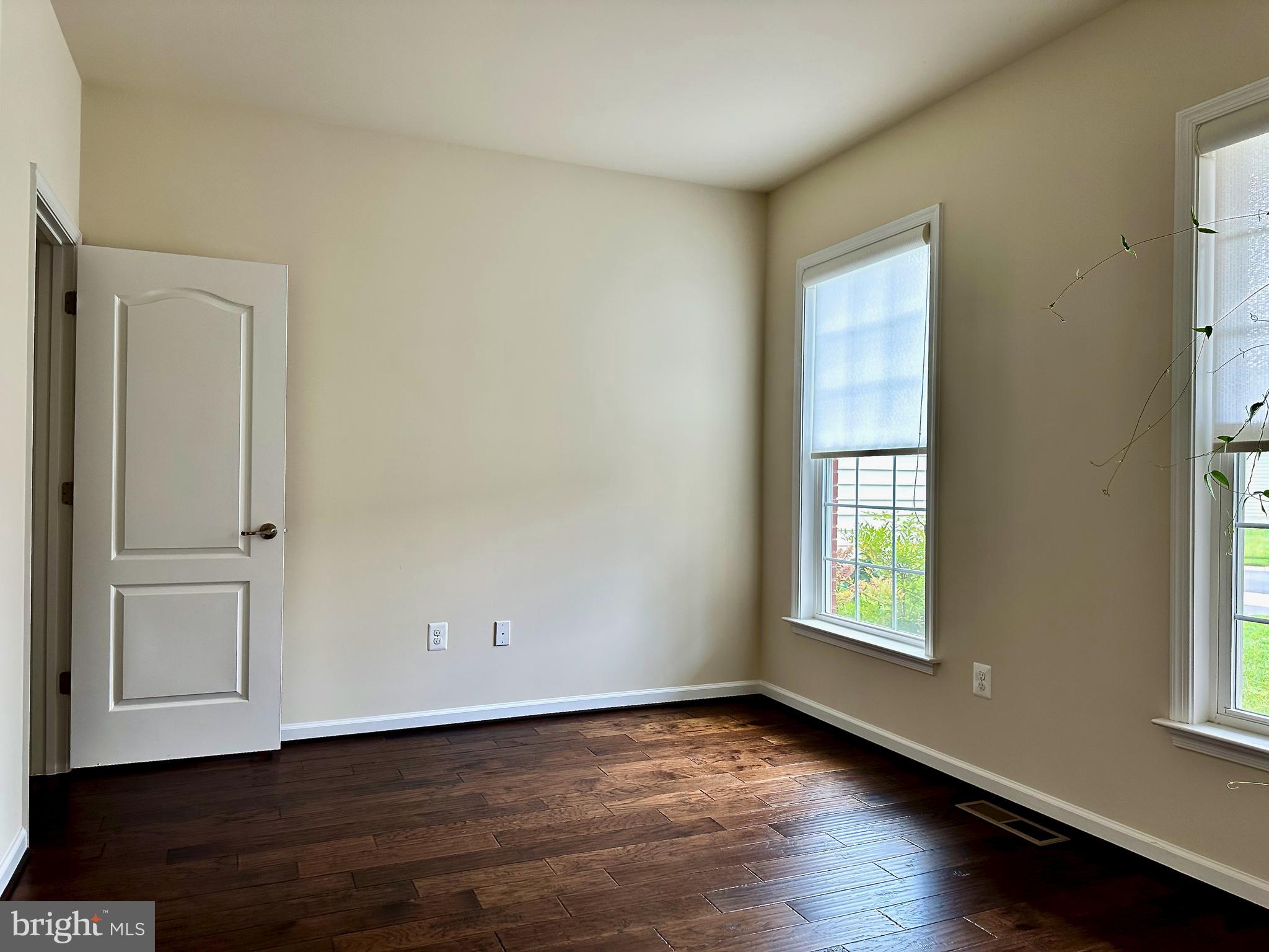 VIRGINIA HERITAGE AT LEE'S PARK - Residential