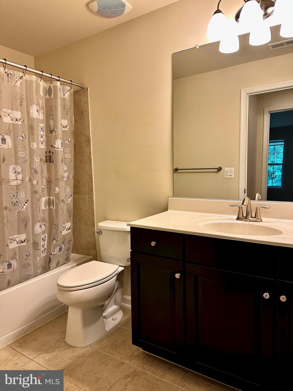 VIRGINIA HERITAGE AT LEE'S PARK - Residential