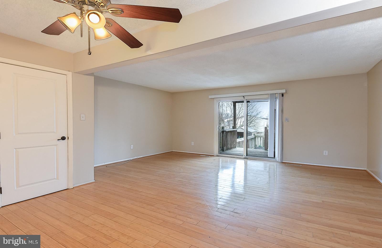 3939 BAYVILLE ROAD