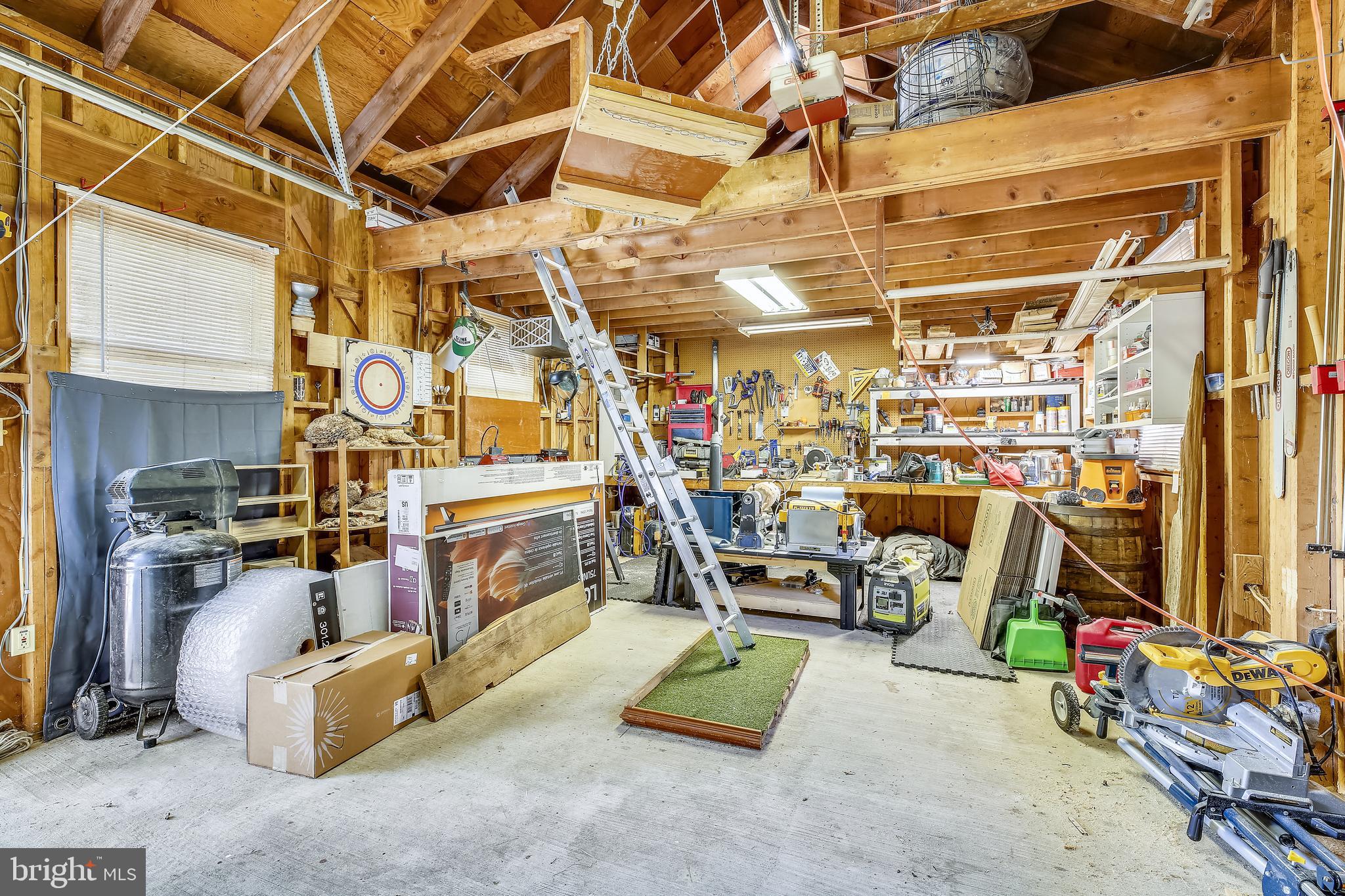 ROCKCREST - Residential