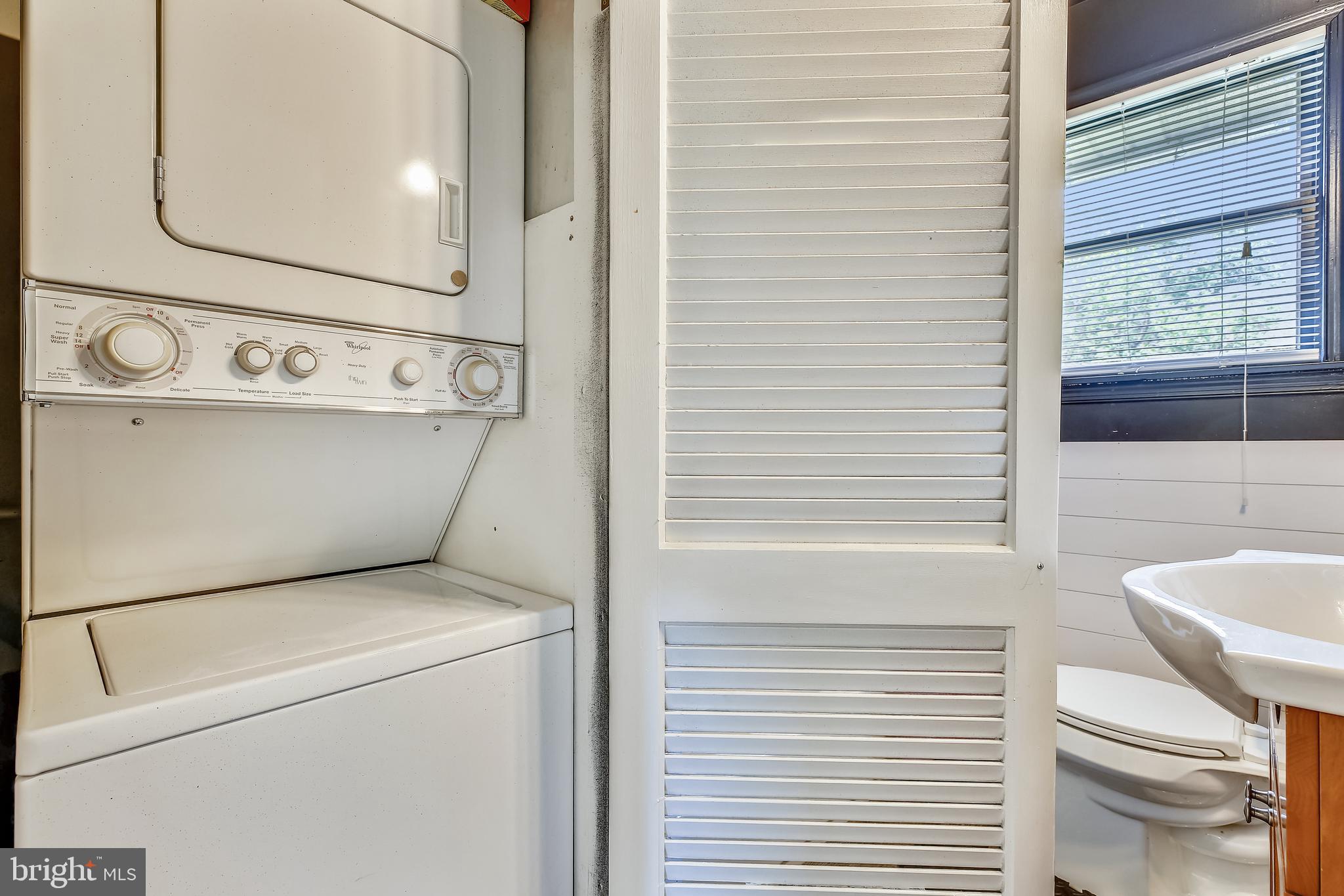 ROCKCREST - Residential