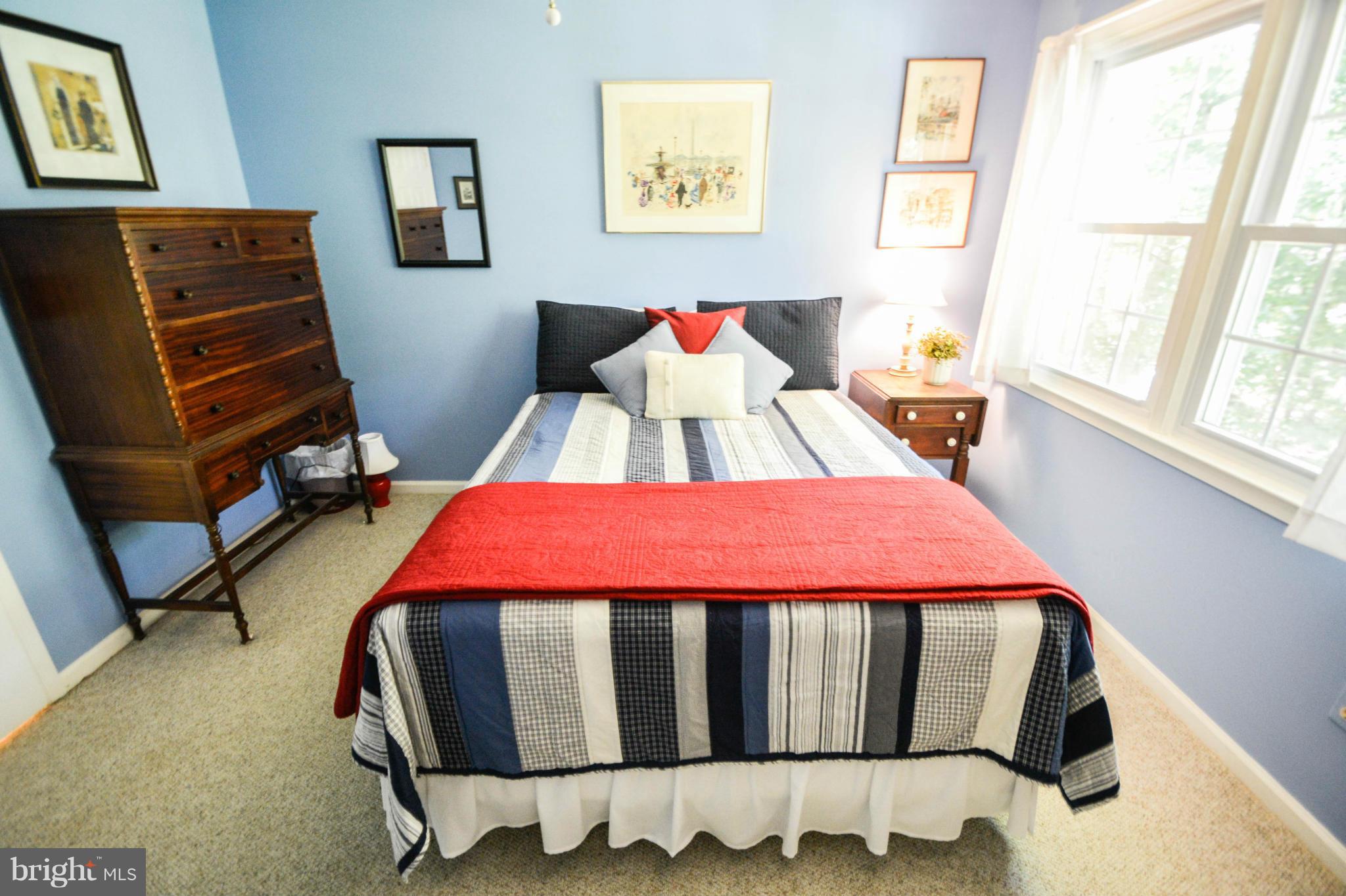 BURKE CENTRE - Residential