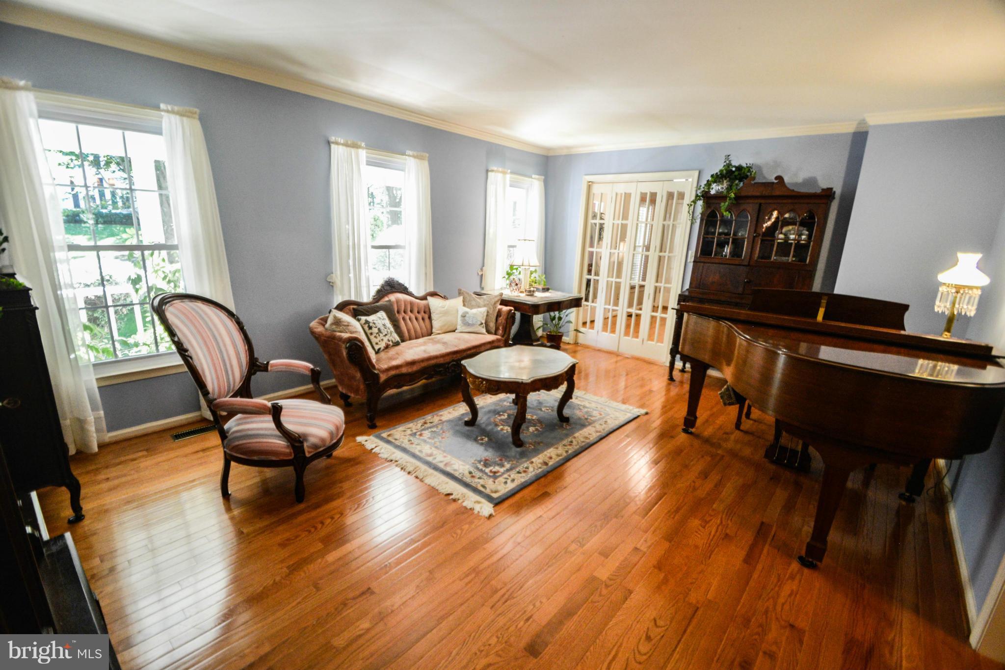 BURKE CENTRE - Residential